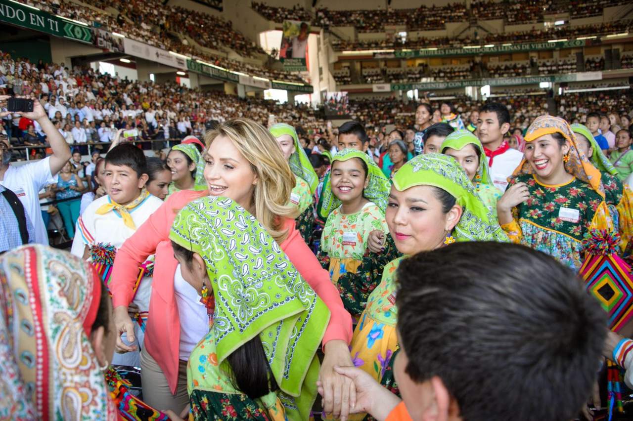 Subrayó que el presidente Enrique Peña Nieto “conoce la fuerza y la capacidad de las mujeres'. (TWITTER)