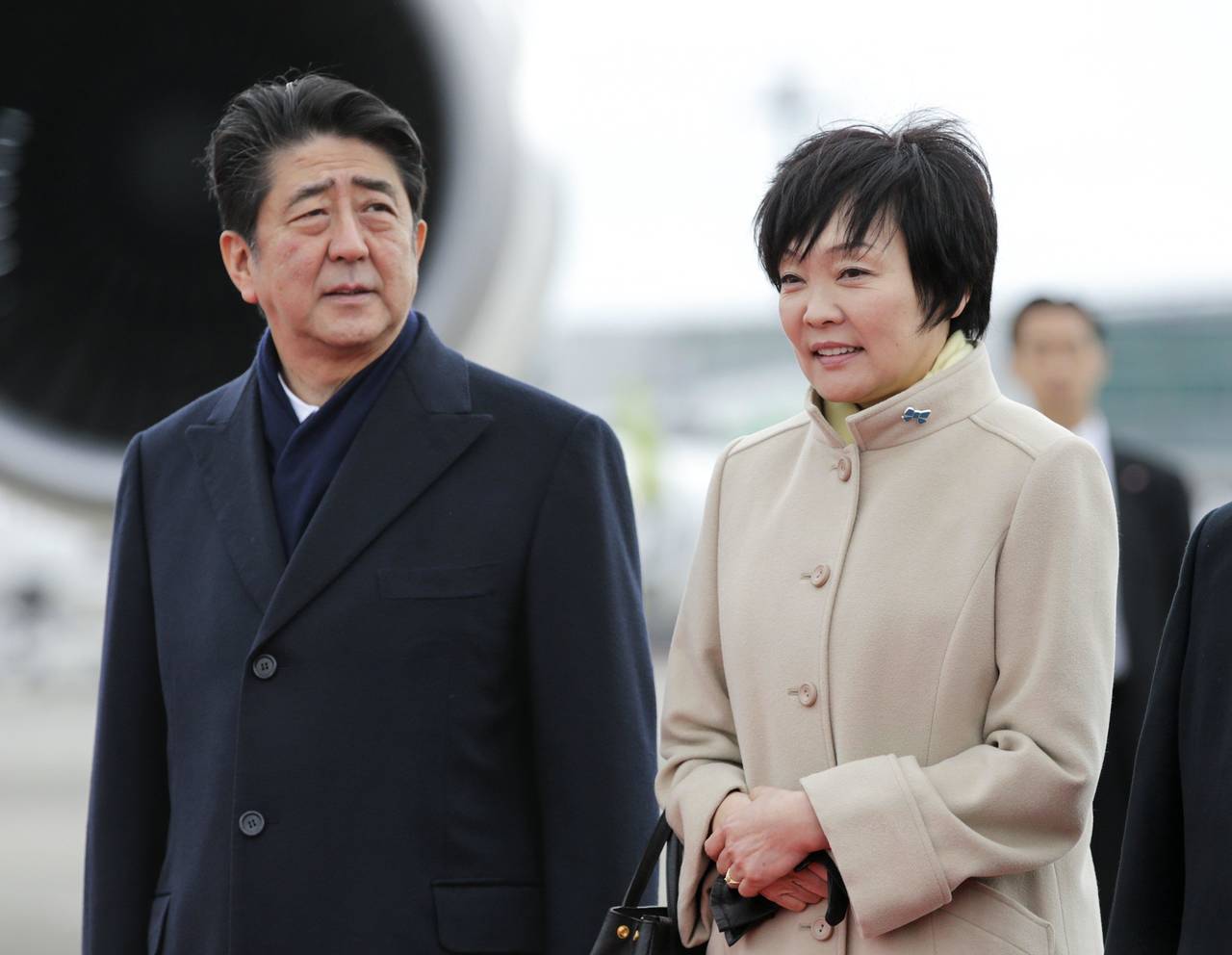 Donación. El primer ministro japonés donó 9 mil dólares a una escuela, a través de su esposa. 
