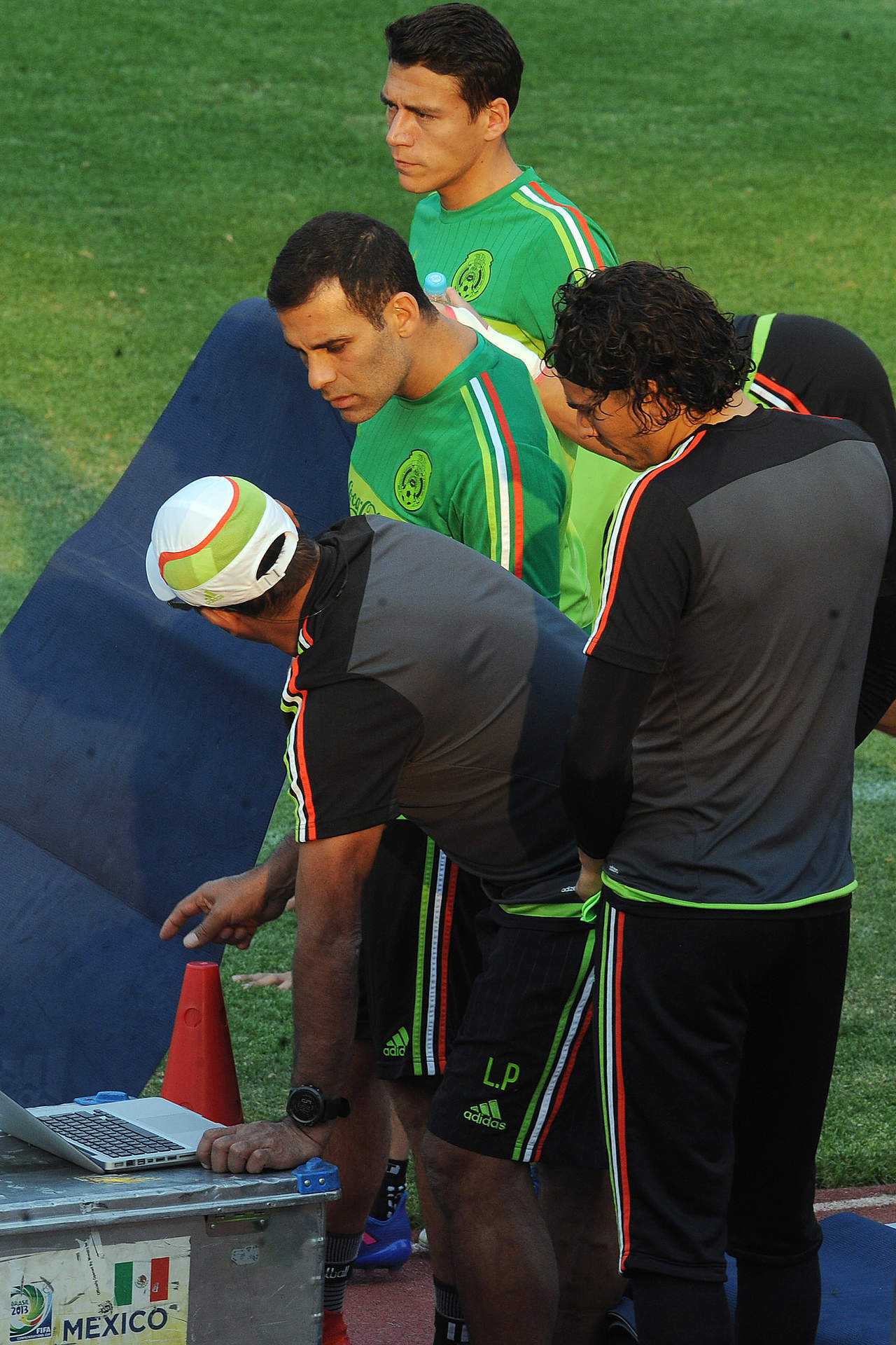Rafael Márquez será una baja sensible
para el cuadro Tricolor. (Jam Media)