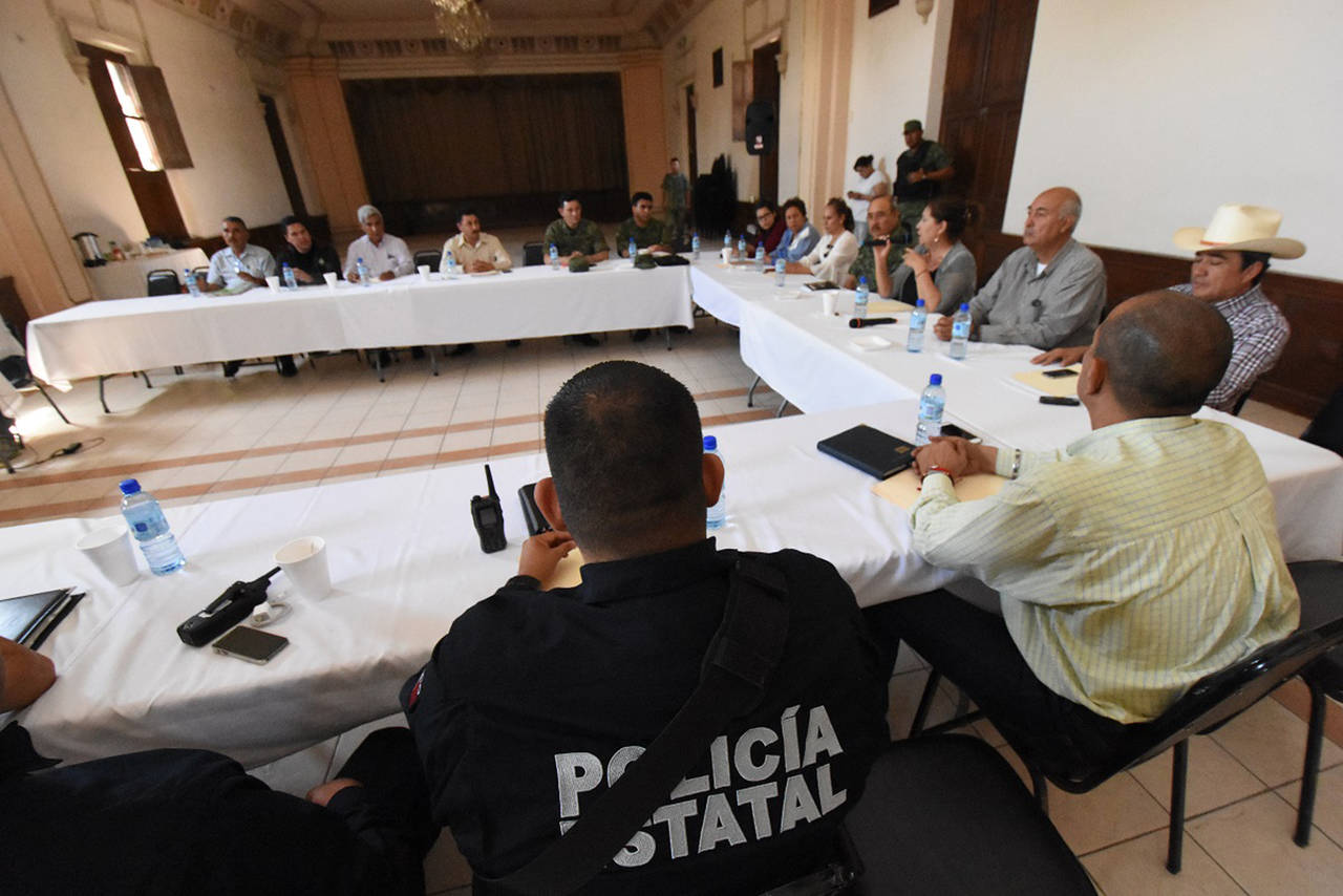 Trabajo. Autoridades municipales de Lerdo realizaron la reunión de seguridad donde participan varias dependencias. 