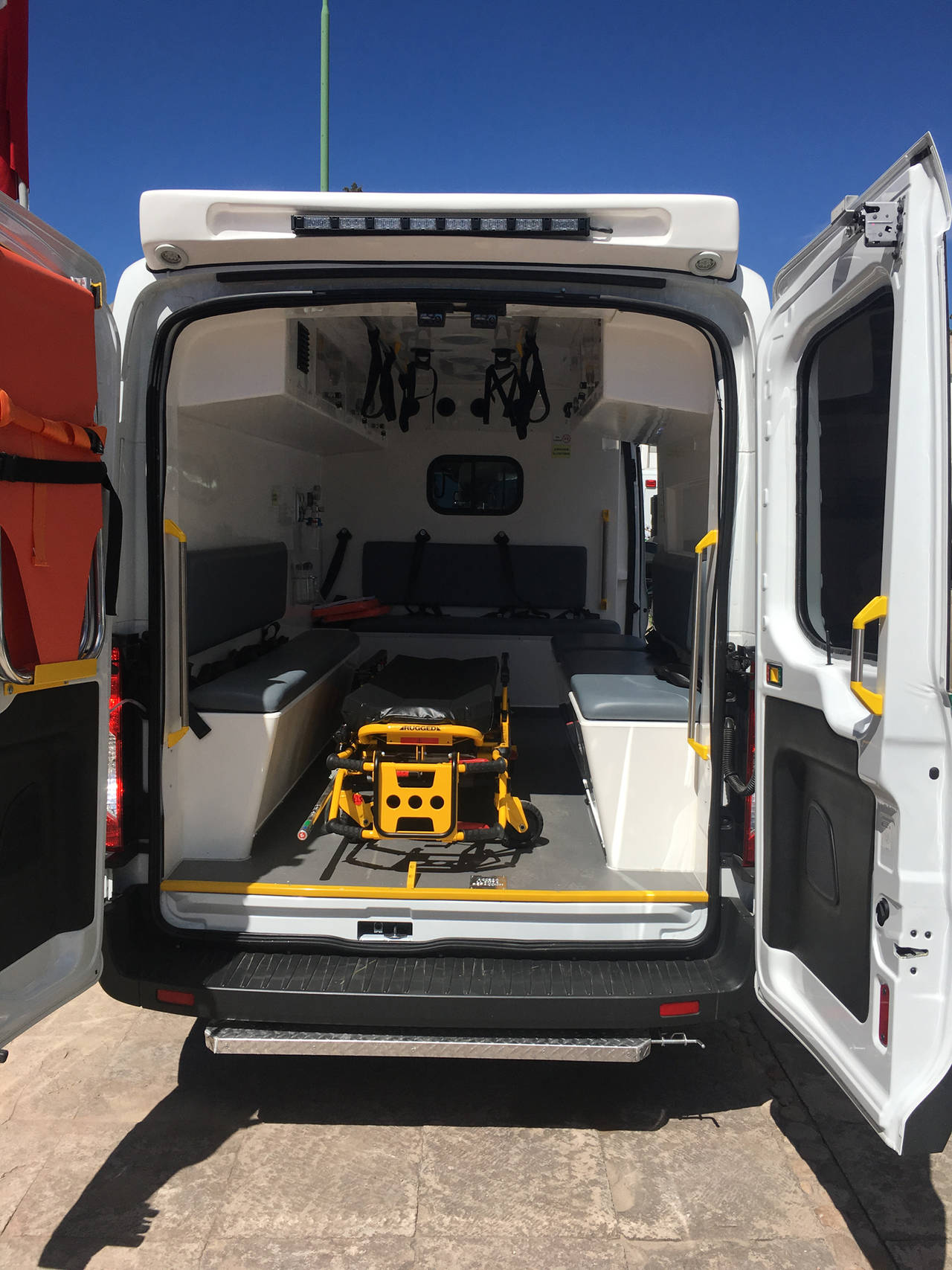 Atención. La Secretaría de Salud de Durango espera contar con 32 nuevas ambulancias en este año.