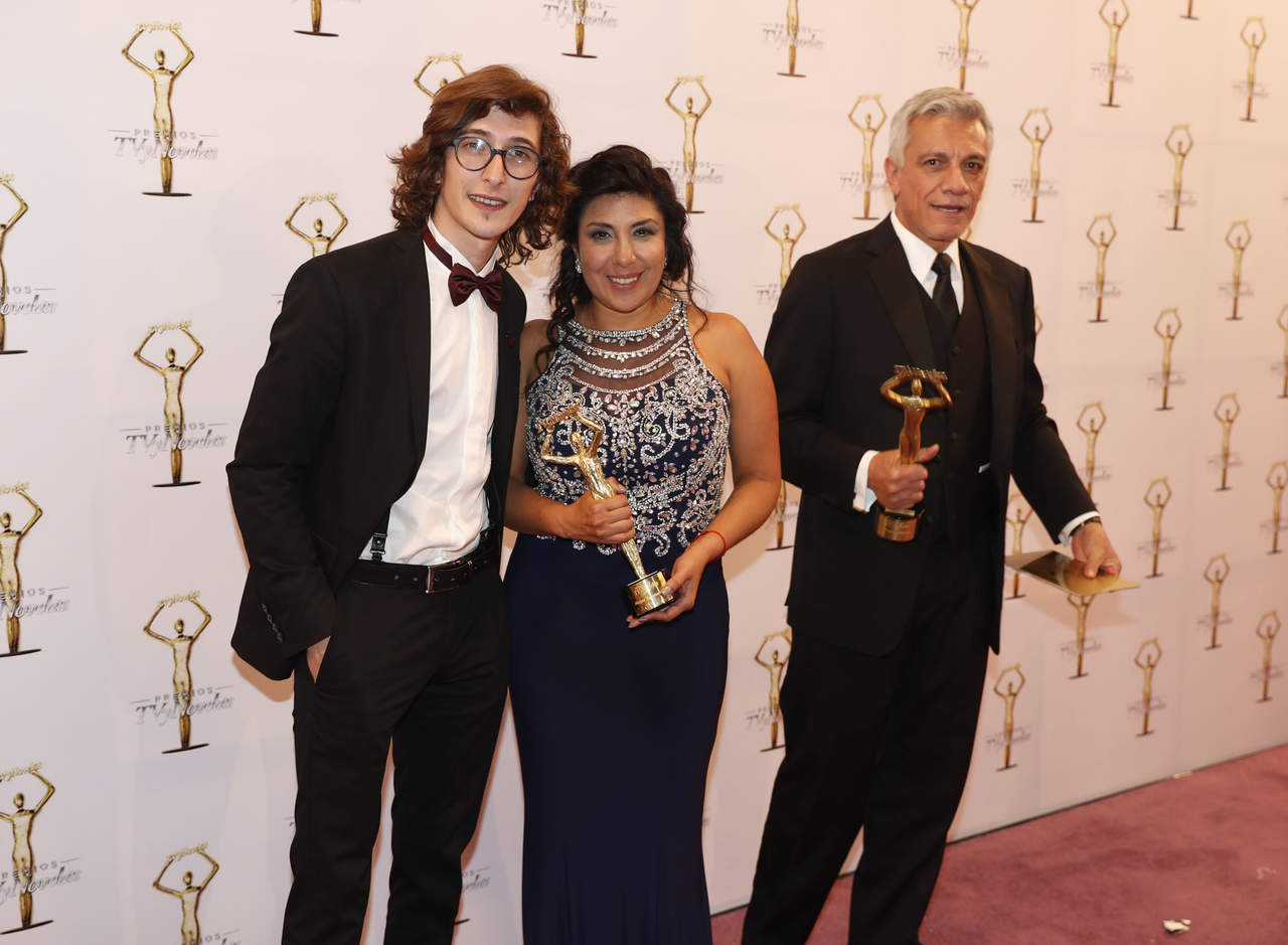 El galardón a la Mejor telenovela fue para La candidata, de la productora Giselle González, que apostó por mostrar un trabajo de corte político. (EL UNIVERSAL)
