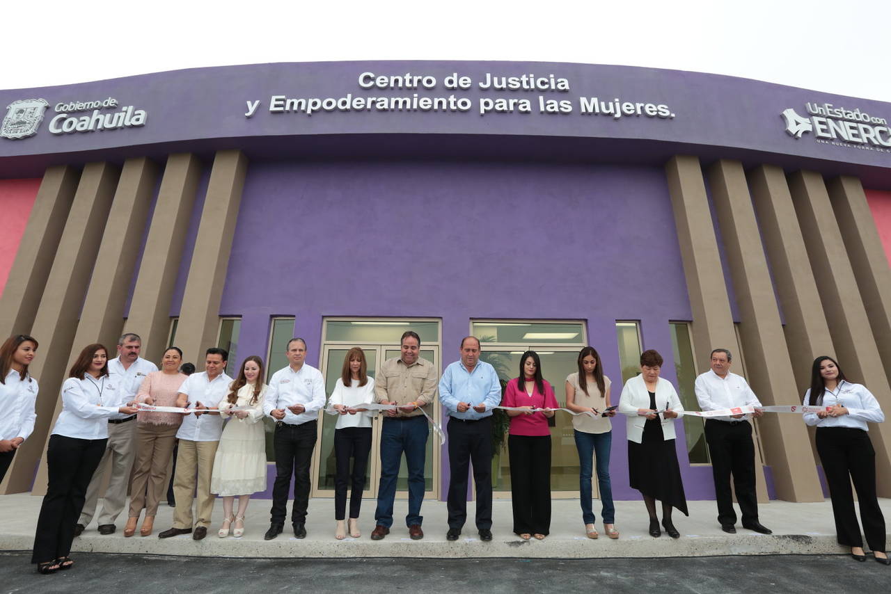 Acciones. El gobernador Rubén Moreira inauguró ayer el Centro en ciudad Acuña. (CORTESÍA)