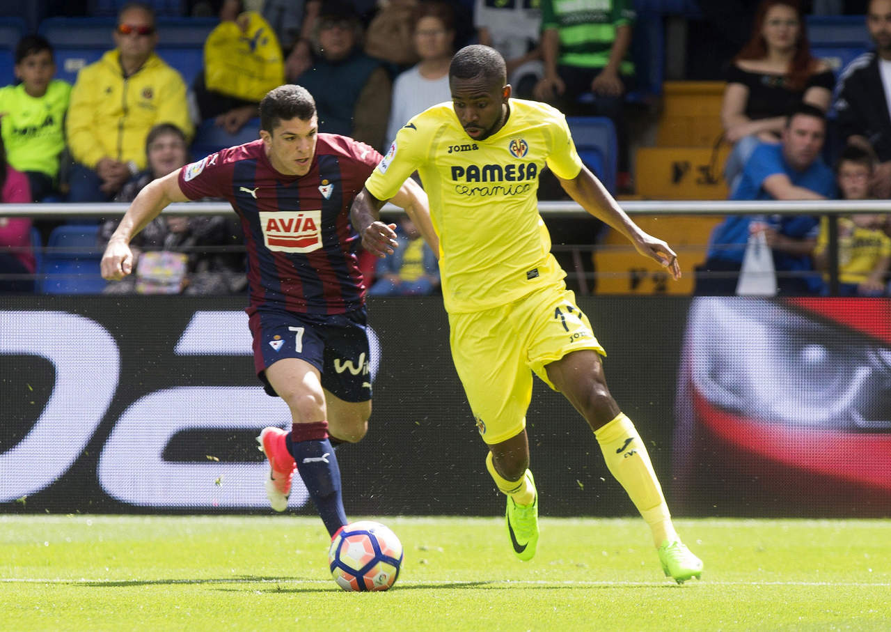Villarreal fue sorprendido en casa y perdió 3-2 ante Eibar. (EFE)