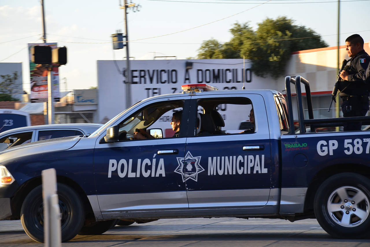 La alcaldesa lamentó los hechos en que maestros fueron asaltados a mano armada durante una reunión en el jardín de niños Adolfo Ruiz Cortines. (EL SIGLO DE TORREÓN)