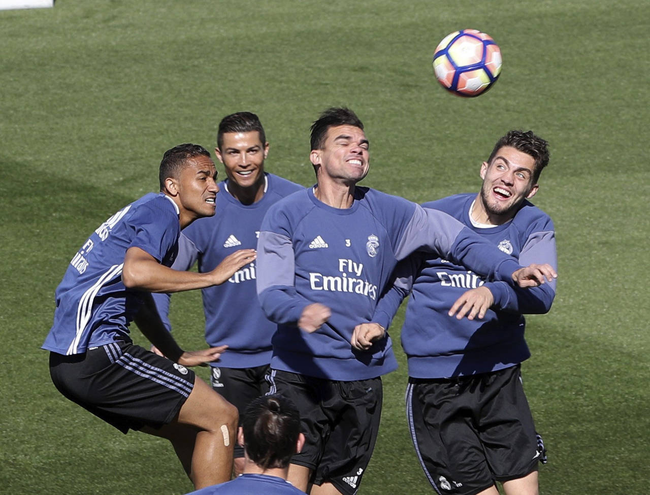 Real Madrid quiere seguir en la cima del futbol español.