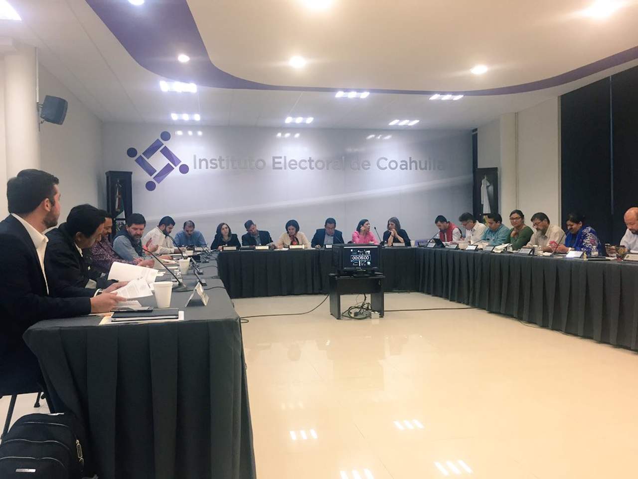 EL IEC definió los debates que se realizarán rumbo a la elección a gobernador de Coahuila. (TWITTER)