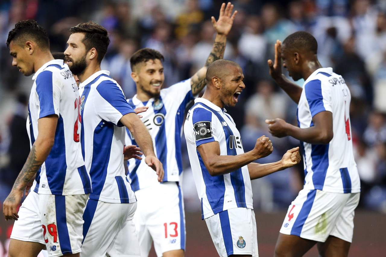 Porto sin complicaciones se impuso 3-0 al Belenenses. (EFE)