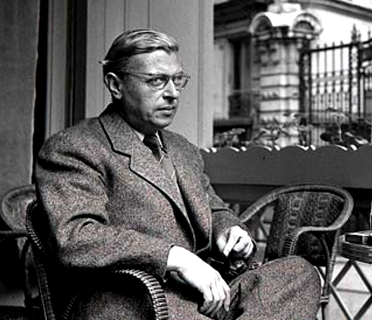 Jean Paul Sartre dejó una amplia obra filosófica pero también novelística y dramática. (ESPECIAL)