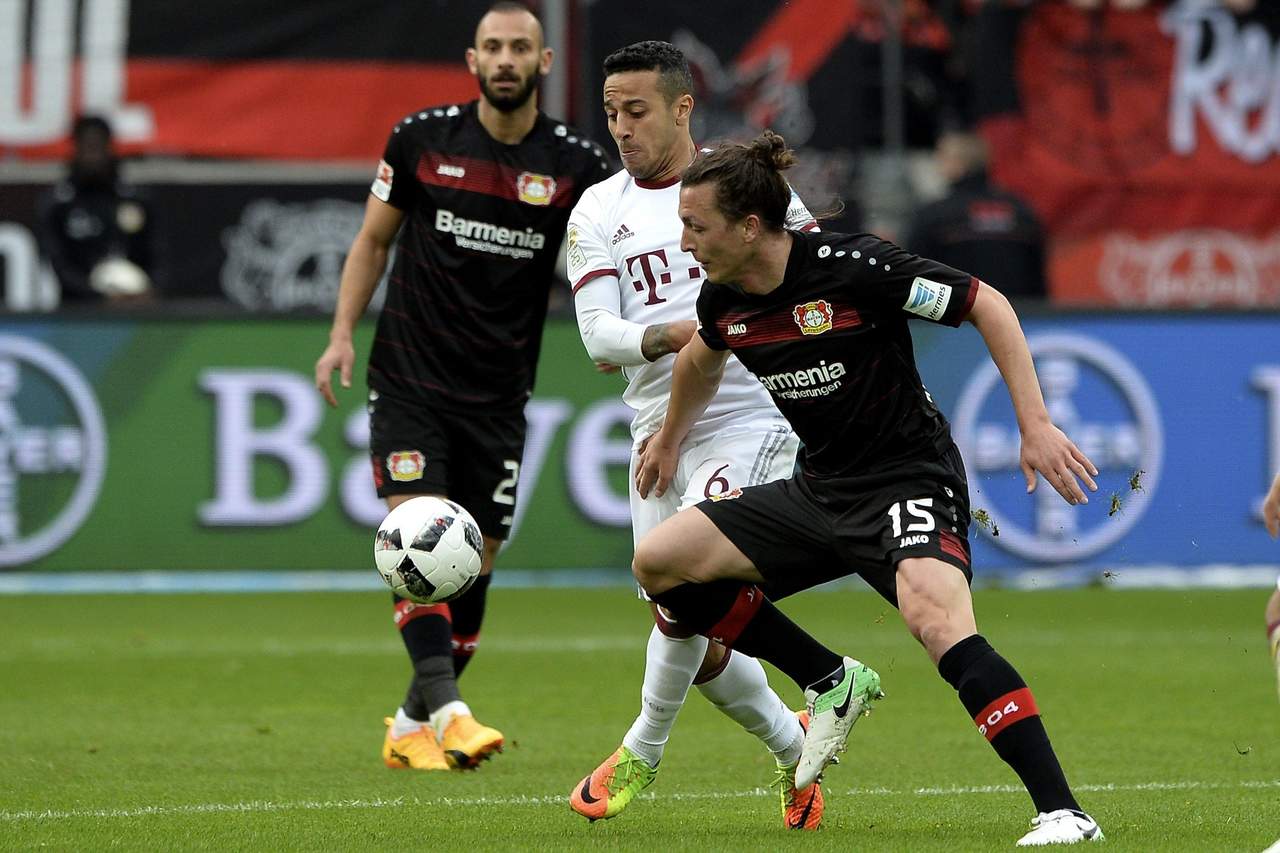 Bayer Leverkusen llegó a 36 puntos y se sitúa en el lugar 11 de la Bundesliga, mientras que Bayern es líder con 69 unidades. (EFE)