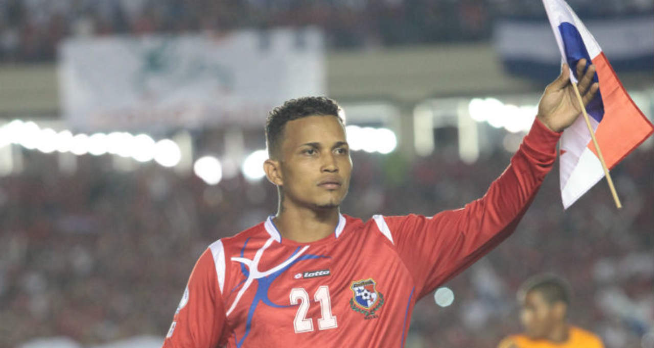 Henríquez, de 33 años, volante fundamental de su seleccionador, el colombiano Hernán Darío Gómez, jugó en las últimas cuatro jornadas del hexagonal de la Concacaf para el Mundial de Rusia 2018, en el que Panamá marcha de tercero. (ESPECIAL)