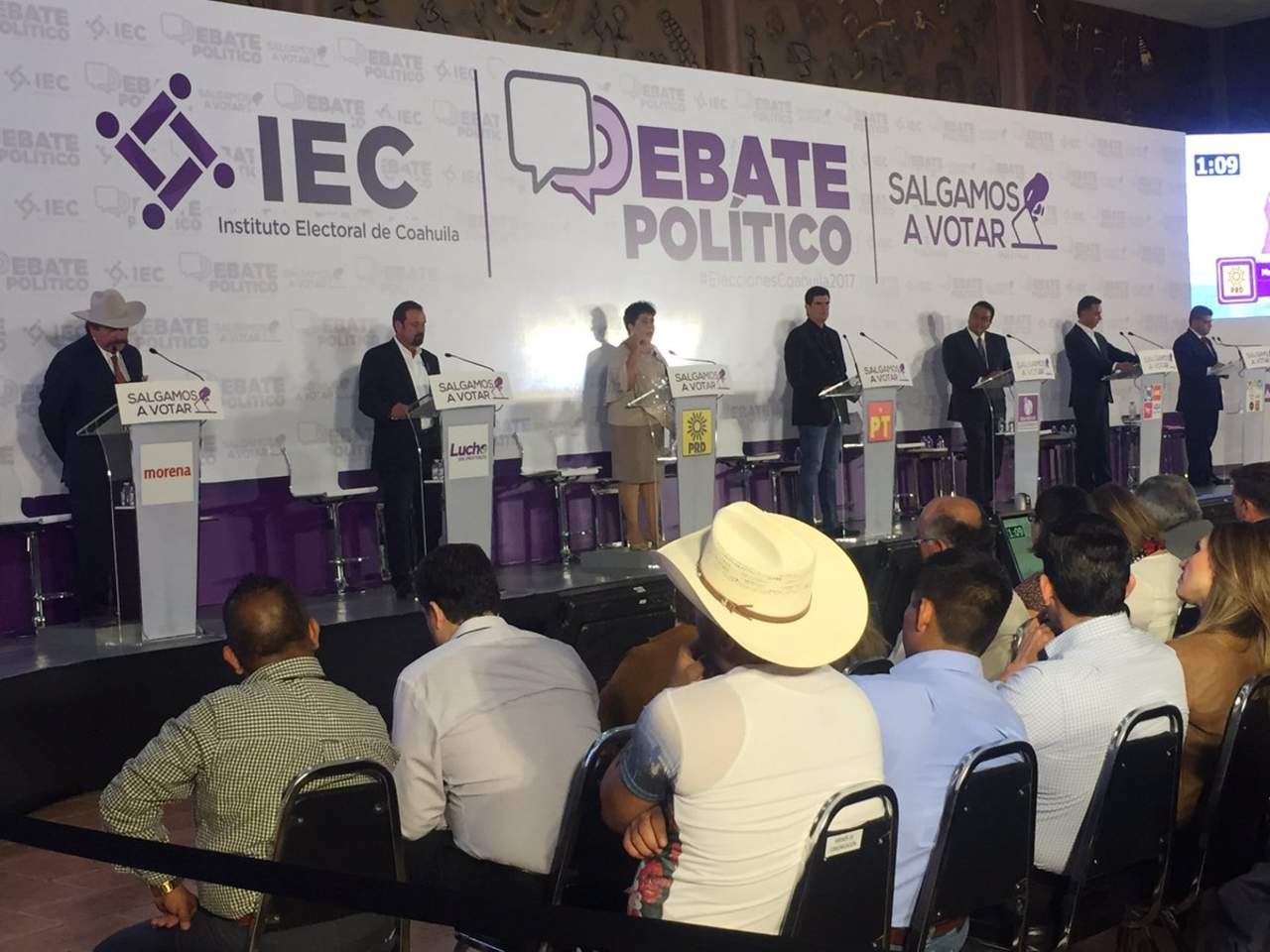 El primer debate se celebra en el Museo del Desierto de Saltillo. (ESPECIAL)