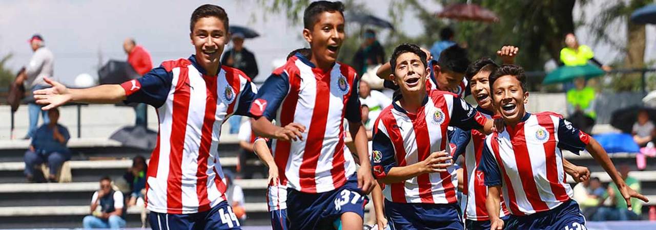 El duelo, celebrado en la Cancha 2 de la Federación Mexicana de Futbol en Toluca, finalizó en empate a cero, por lo cual se procedió a la ejecución de los disparos desde el manchón penal, cayendo el equipo lagunero por marcador de 2 a 4. (ESPECIAL)