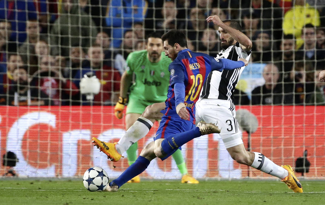 Lionel Messi no pudo anotarle a la Juventus, que avanzó con un marcador global de 3-0. (AP)