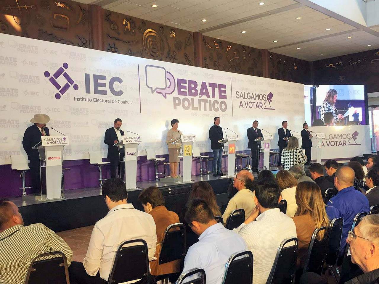 Contienda. Aspecto del debate entre los siete candidatos en el Instituto Electoral de Coahuila. (ESPECIAL)