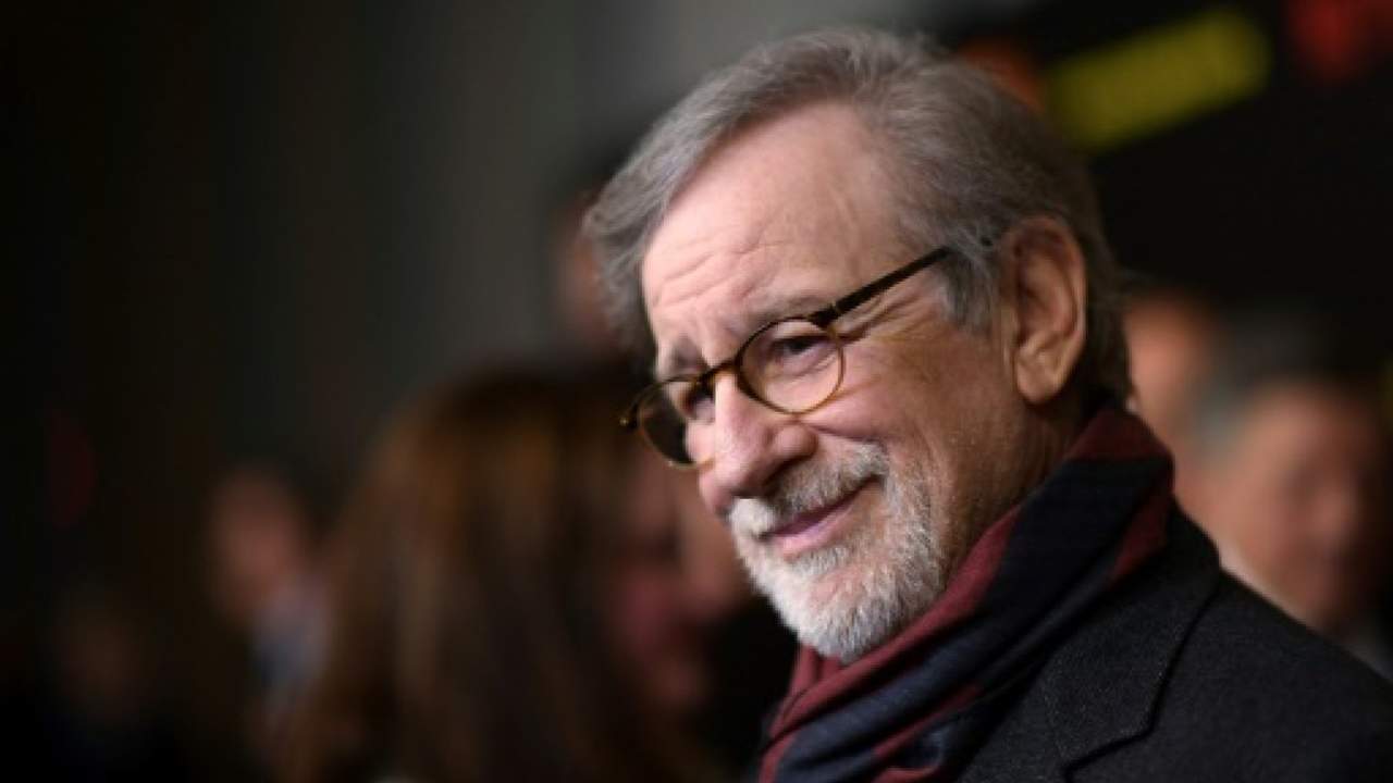 “Me siento feliz y orgulloso de estar aquí, en un lugar muy especial que me hace recordar mis inicios en el cine que tantas satisfacciones me ha dado en mi vida”, declaró Spielberg. (ESPECIAL)