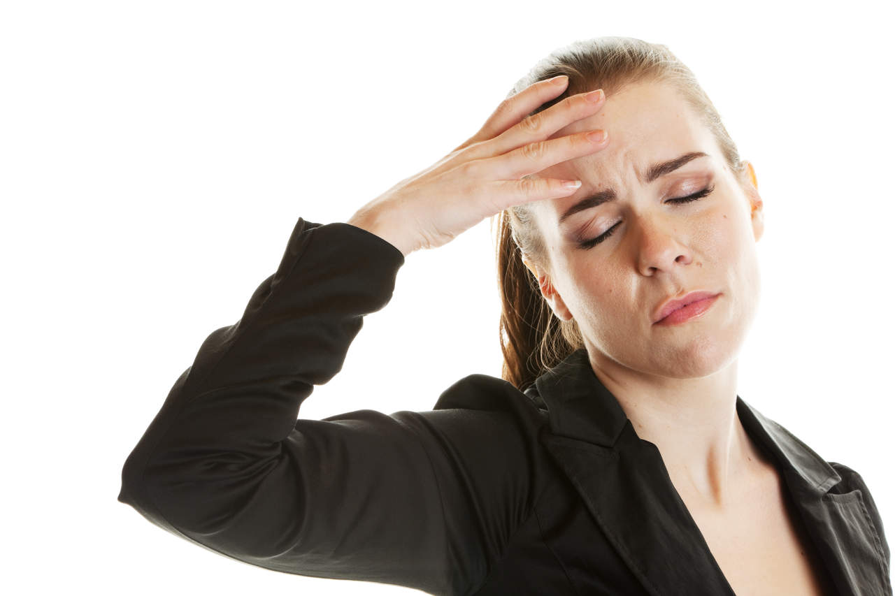 Se entiende la cefalea como un dolor que se presenta a nivel de la cabeza y que puede acompañarse por una serie de molestias que debe ser evaluada siempre por un médico. (ARCHIVO)