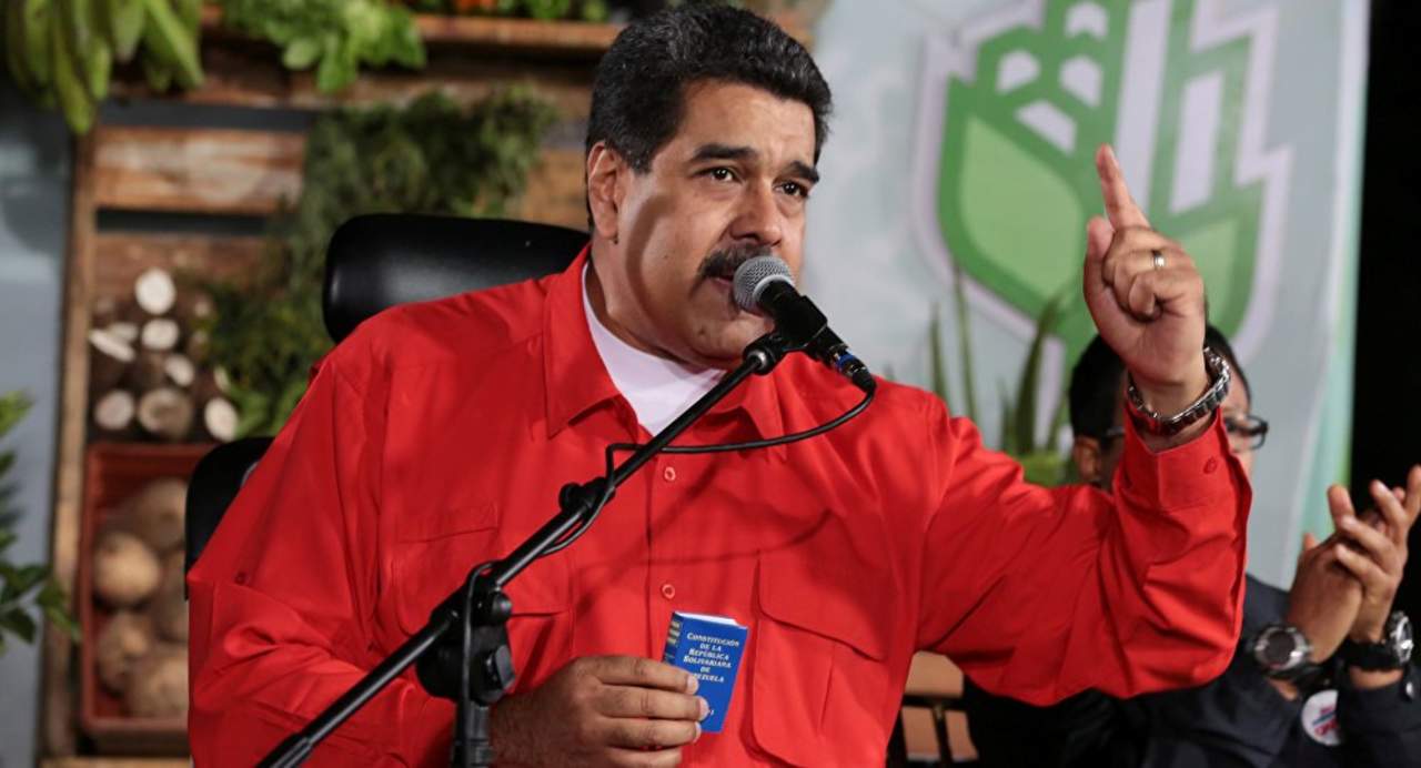 Maduro calificó el acto como 'ridículo'. (ESPECIAL)