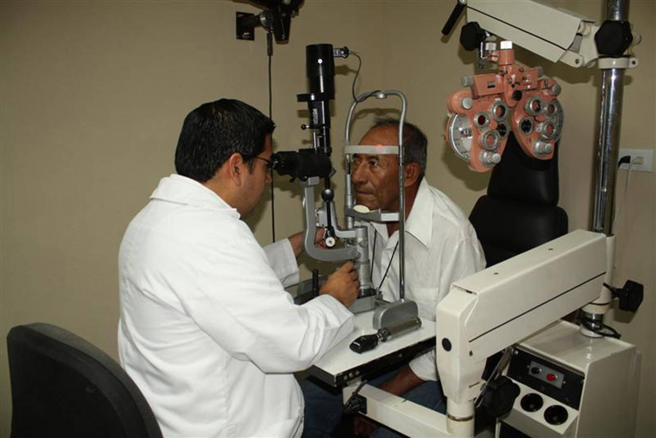 Cirugías. Pacientes con cataratas podrán acceder a una operación gratuita que gestiona el Municipio de Mapimí con Fundación Ale.