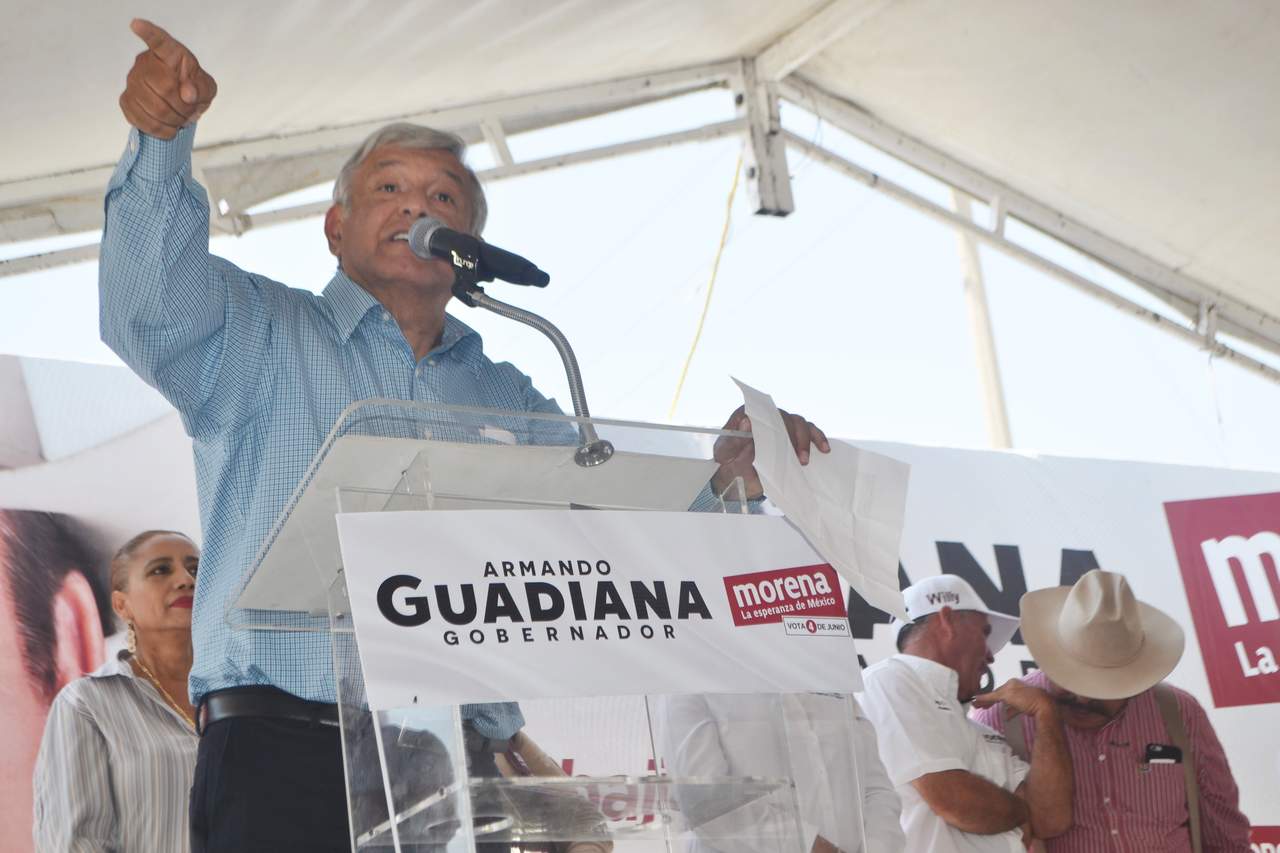 López Obrador estuvo esta tarde en la Línea Verde de Torreón. (ANGÉLICA SANDOVAL)