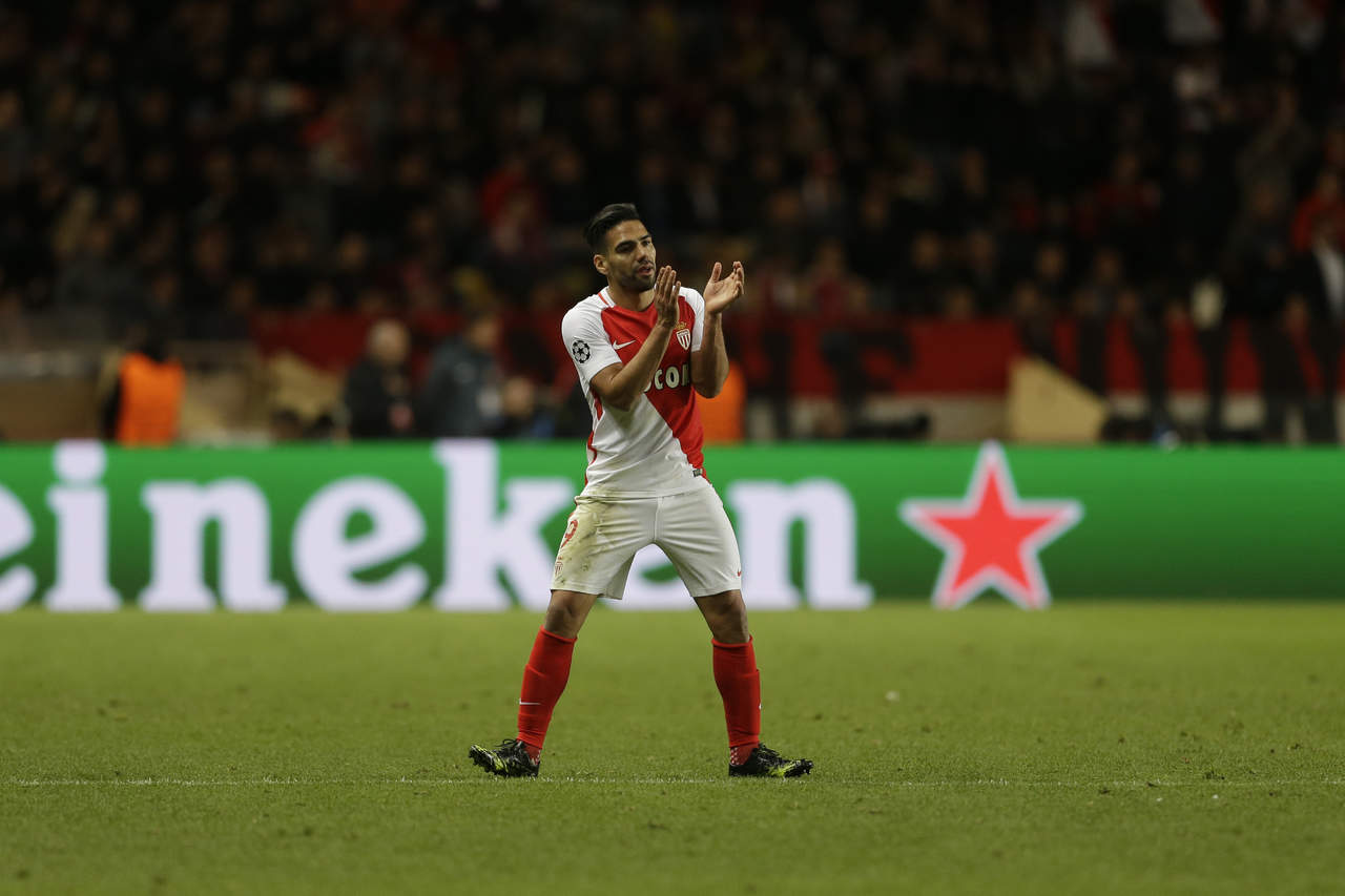 Radamel Falcao sigue encendido y marcó el primer tanto en la victoria del Mónaco 2-1 sobre Lyon. (Archivo)