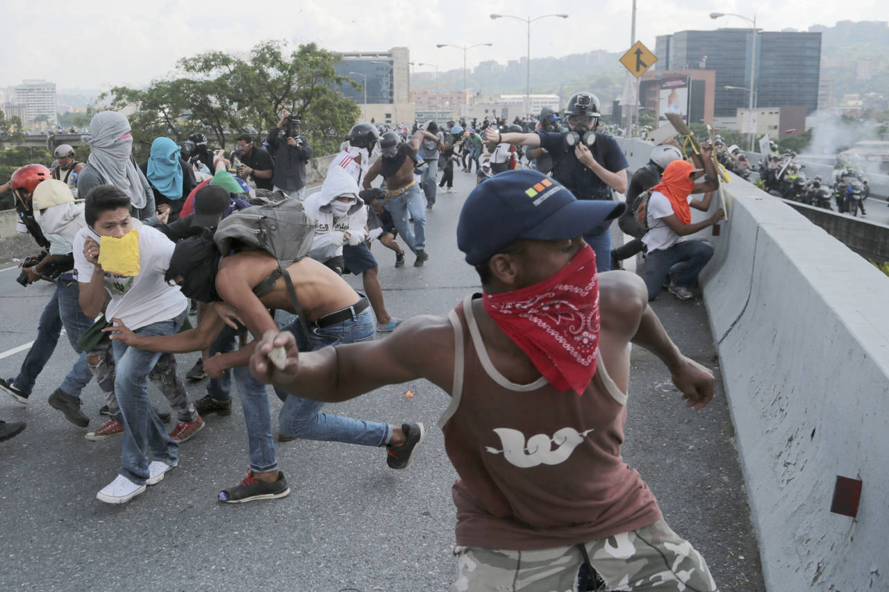 Bloqueos. La manifestación en Mérida era parte de una jornada de protestas convocada por la oposición. 