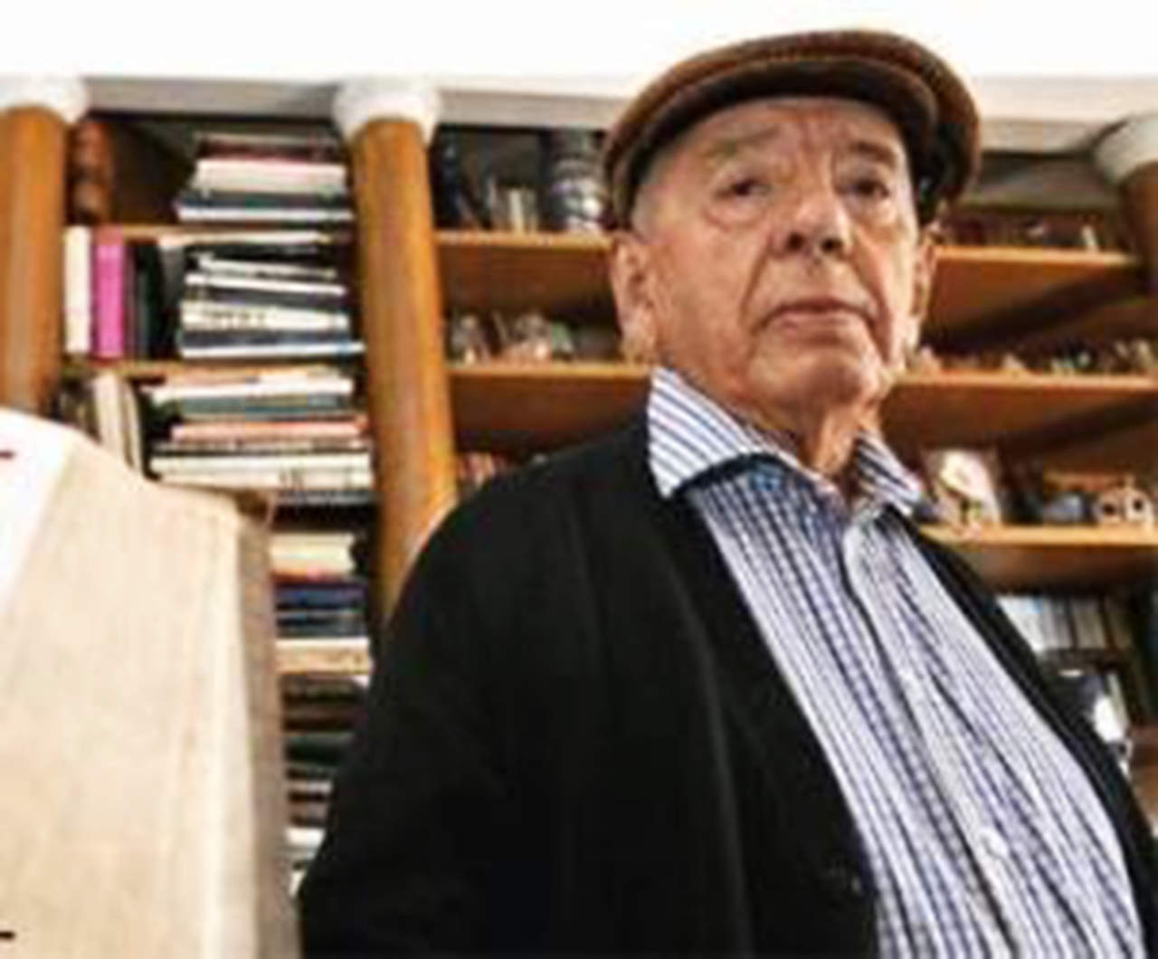 López Páez fue maestro de la Universidad Nacional Autónoma de México (UNAM) por más de 30, así como coordinador de talleres literarios. (INTERNET)
