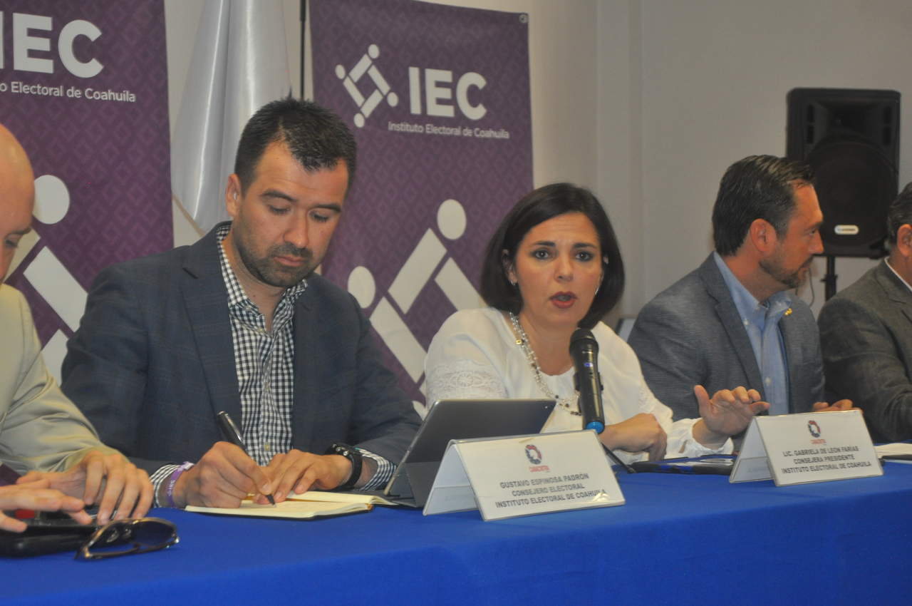 El Instituto Electoral de Coahuila (IEC) trabajará en coordinación con Canacintra, tanto en la organización como en la selección de los invitados que podrán estar presentes en el mismo. (EL SIGLO DE TORREÓN)
