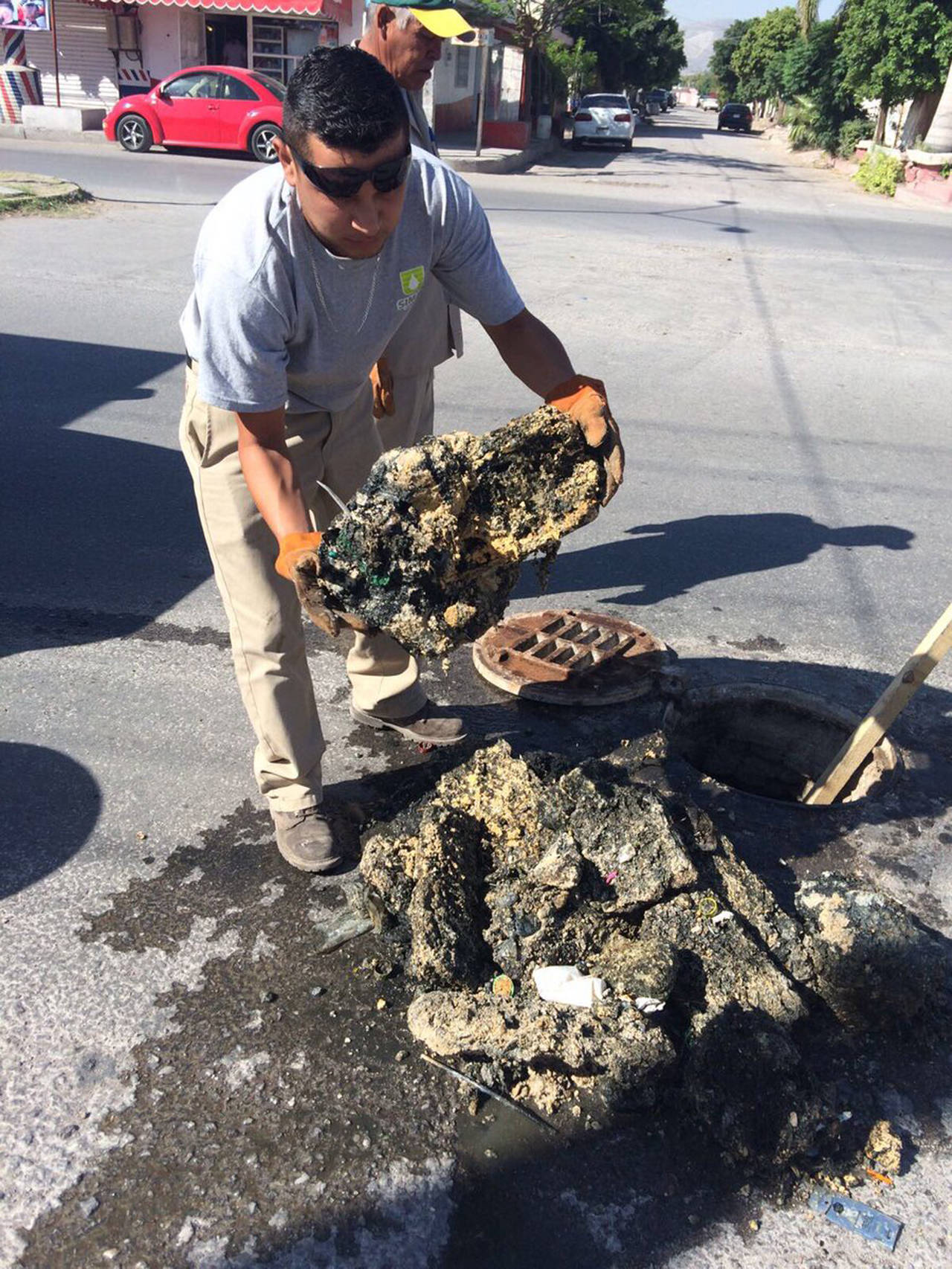 Limpieza. Simas realiza 'megabarrido' en la colonia Las Alamedas.