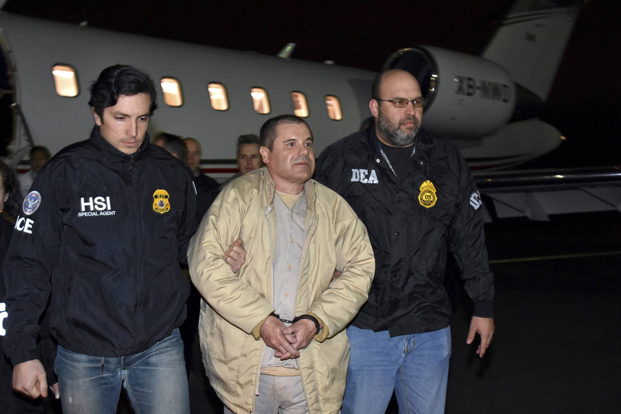 Medida. Guzmán Loera deberá permanecer en confinamiento solitario en una cárcel de Nueva York. 