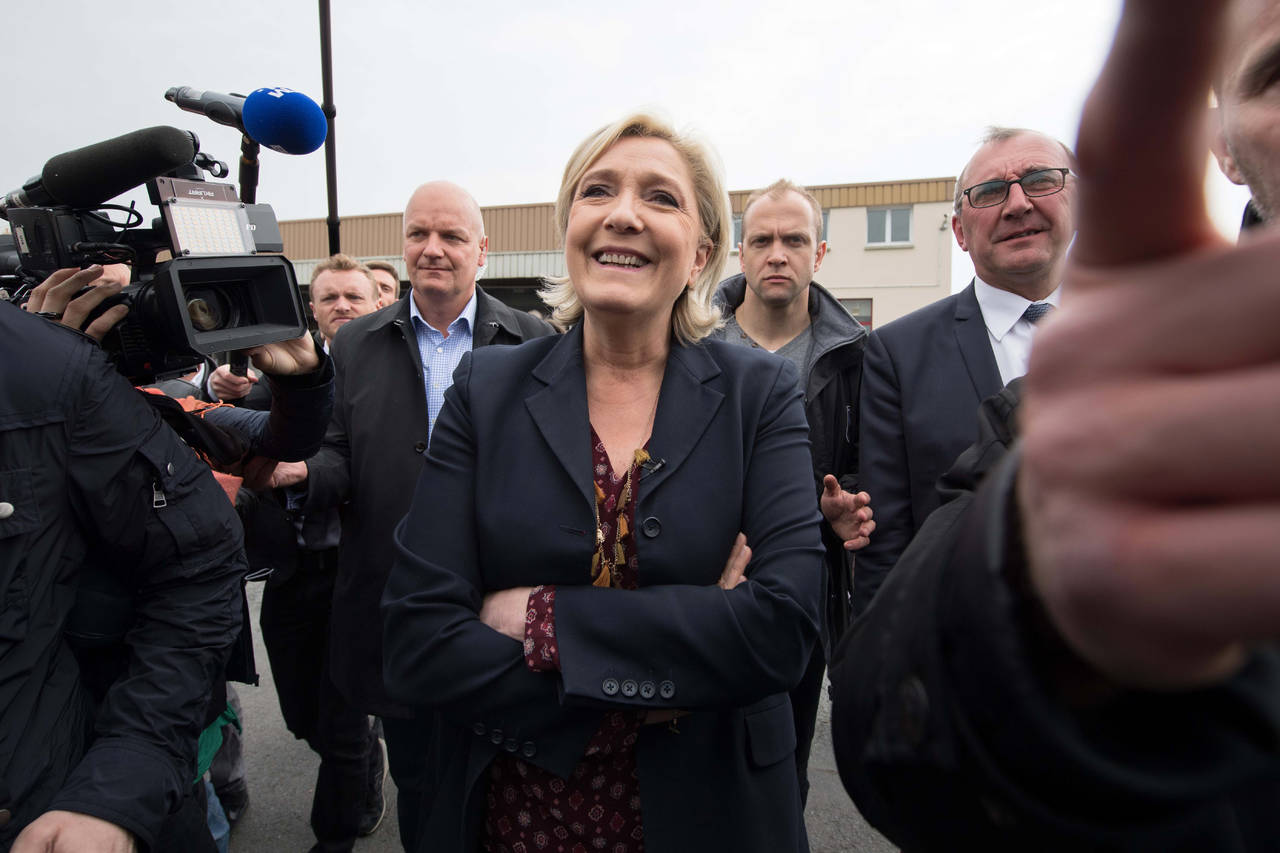 A la espera. Marine Le Pen espera que los inconformes le den sus voto.