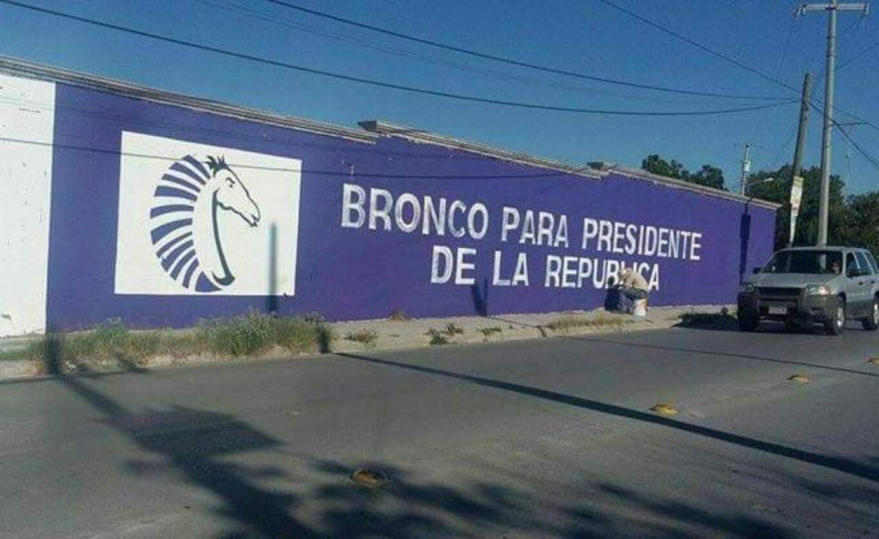 ‘Galopa’.Una barda conlaleyenda “Bronco para Presidente dela República”, fue pintada en la ciudad de Ramos Arizpe, Coahuila. 