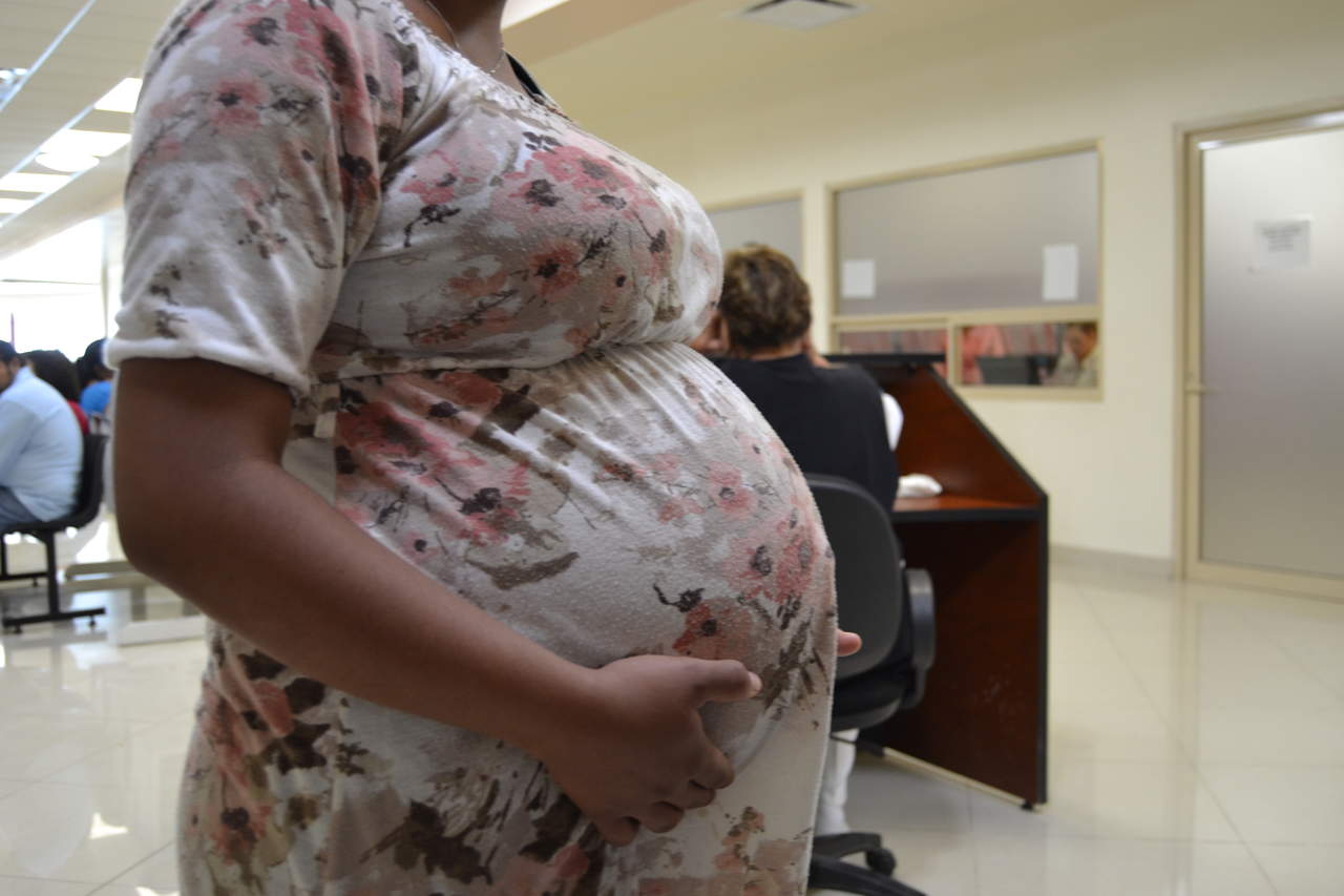 Destacó que en la UMAE de Ginecoobstetricia, muchas de las pacientes atendidas desarrollan un embarazo de alto riesgo. (ARCHIVO)