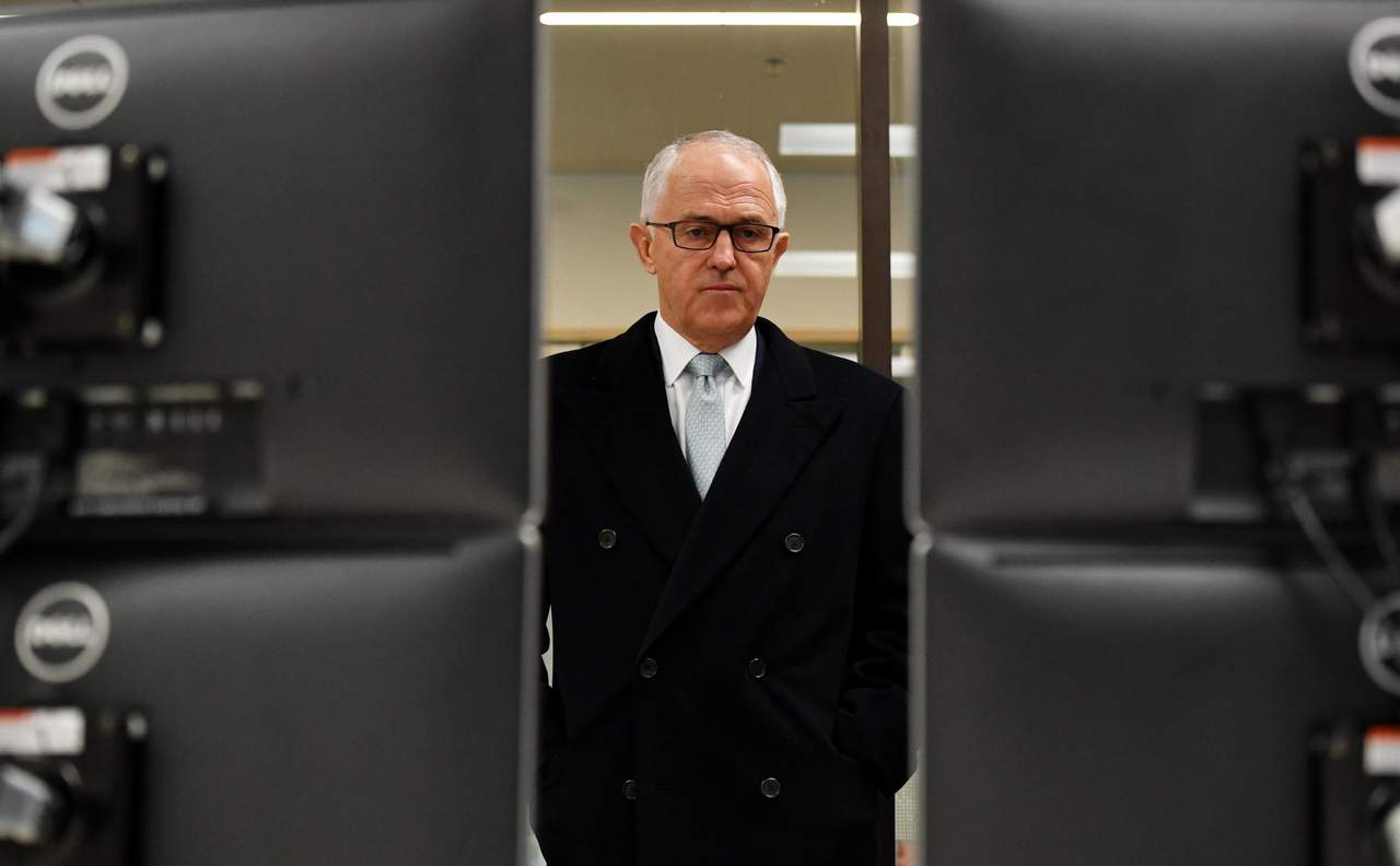 Turnbull lo dijo tras ser preguntado por la situación del hijo de seis años del yihadista australiano Khaled Sharrouf, quien fue fotografiado junto al cadáver de un hombre crucificado para promocionar al EI. (EFE)