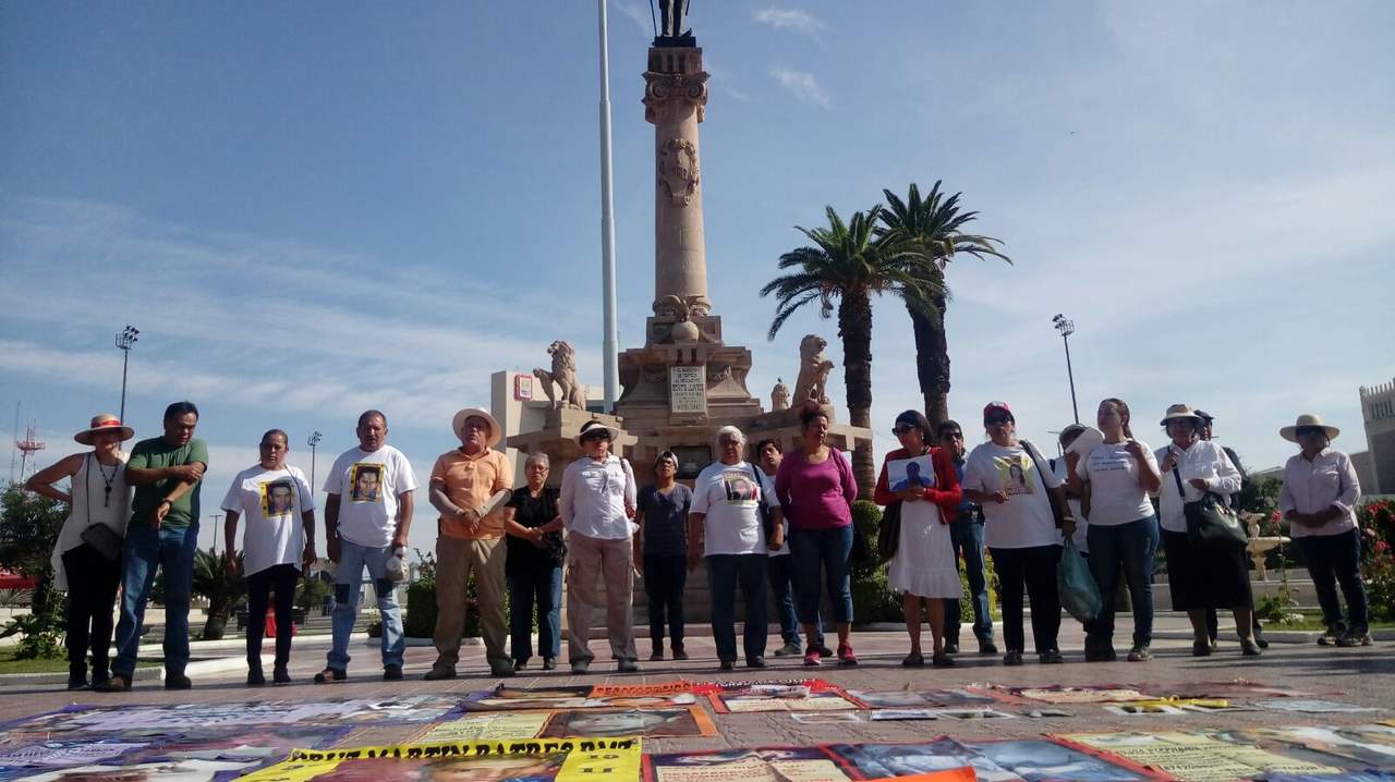 La marcha se dirigió a la Plaza Mayor de Torreón. (EL SIGLO DE TORREÓN)