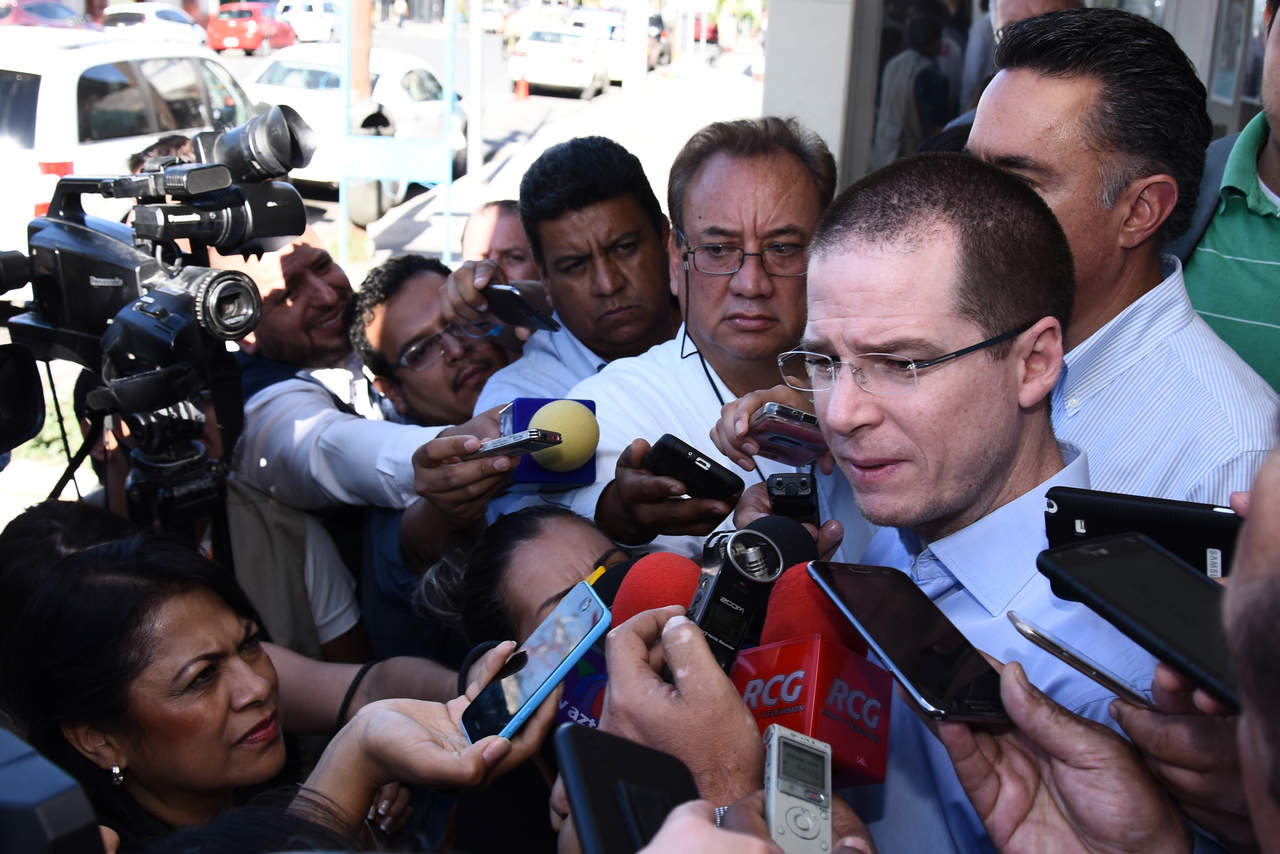 Ricardo Anaya Cortés, asentó que pese a la negación del vínculo por parte del Alberto Espinosa, los hechos demuestran su participación activa en campañas electorales del PRI, tal como lo acreditan publicaciones en redes sociales. (ARCHIVO) 