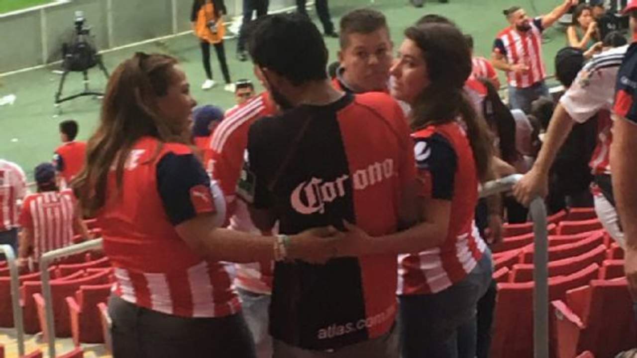 Chivas se coloca en semifinales al obtener su pase por posición en la tabla tras empatar el marcador global 1-1 ante los Zorros. 
