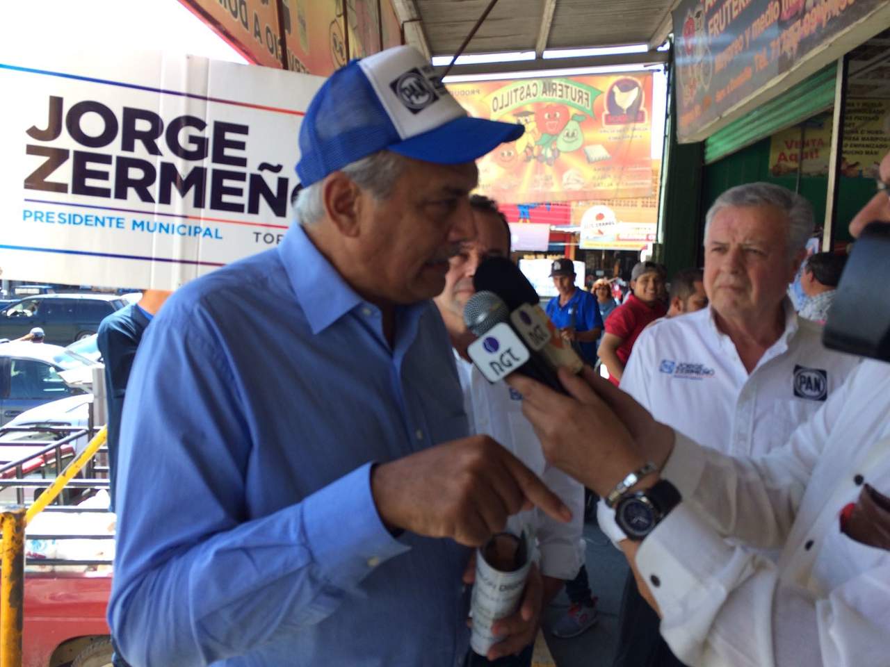 Cárdenas dijo que que ha vivido la experiencia de campañas en todo el país durante años y consideró que la de Zermeño en Torreón avanza en forma muy positiva.  (FABIOLA P. CANEDO)