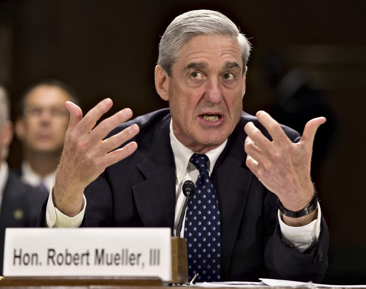 Robert Mueller, exdirector del FBI estará a cargo de las pesquisas. (AP)