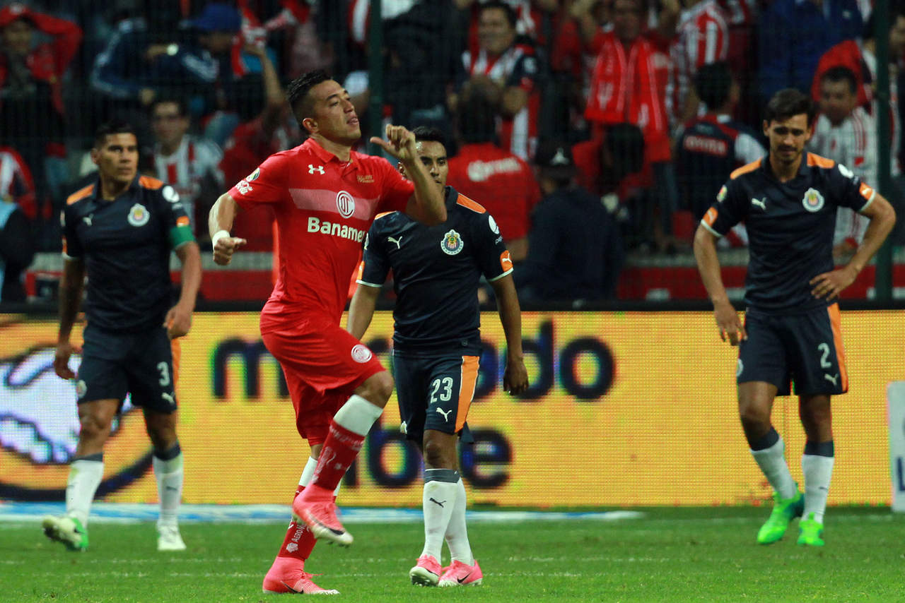 Toluca y Chivas cerraron igualados en el partido de ida de las semifinales del torneo clausura 2017. 