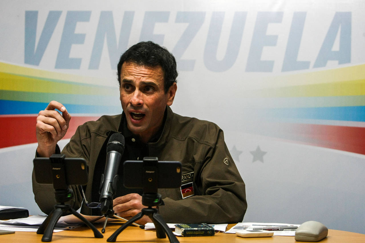 Muestra. Henrique Capriles aseguró que denunciará los ataques de militares y las víctimas ante el Alto Comisionado de la ONU para los Derechos Humanos. (EFE)