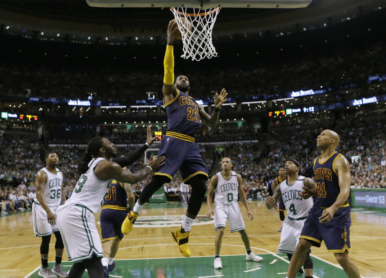 Cavaliers aplasta de visita a los Celtics de Boston
