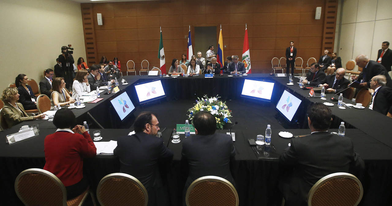Afirmaron que buscarán reducir las barreras no arancelarias y fortalecer la conectividad de la región. (ARCHIVO)