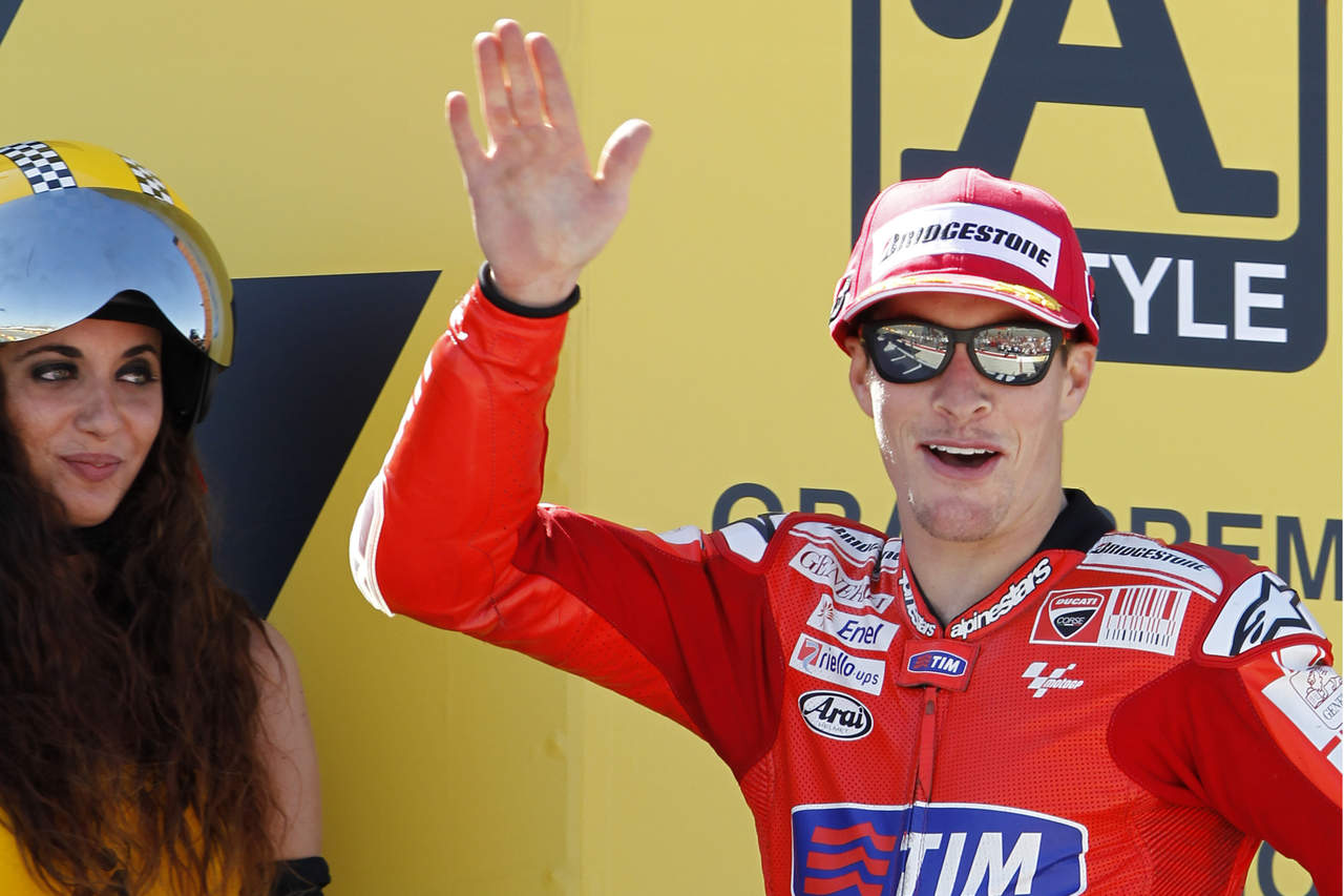 Las condiciones del campeón del mundo de MotoGP en 2006 y actual piloto de Superbike con el equipo Red Bull han sido críticas desde que fuera atropellado 