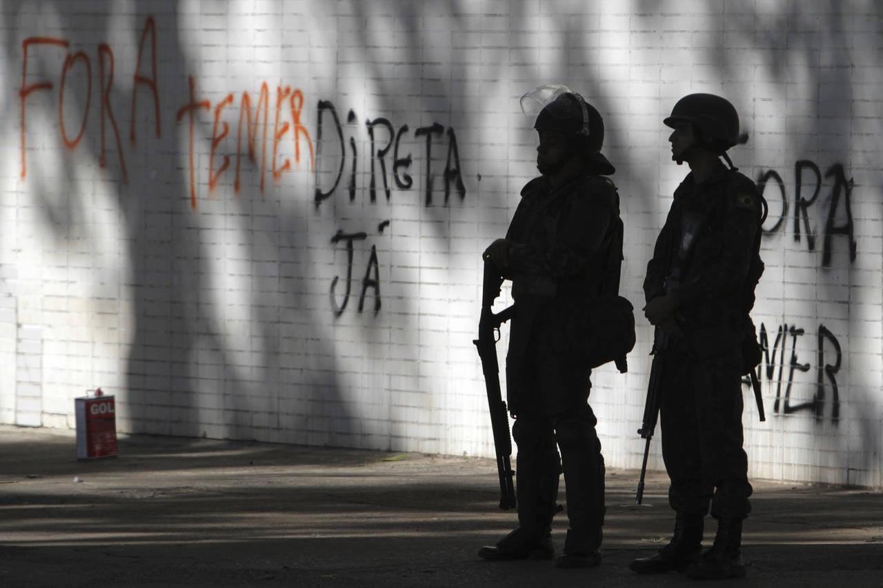 Medida. El presidente Michel Temer rescindió ayer su orden de desplegar fuerzas militares en las calles de Brasilia. 