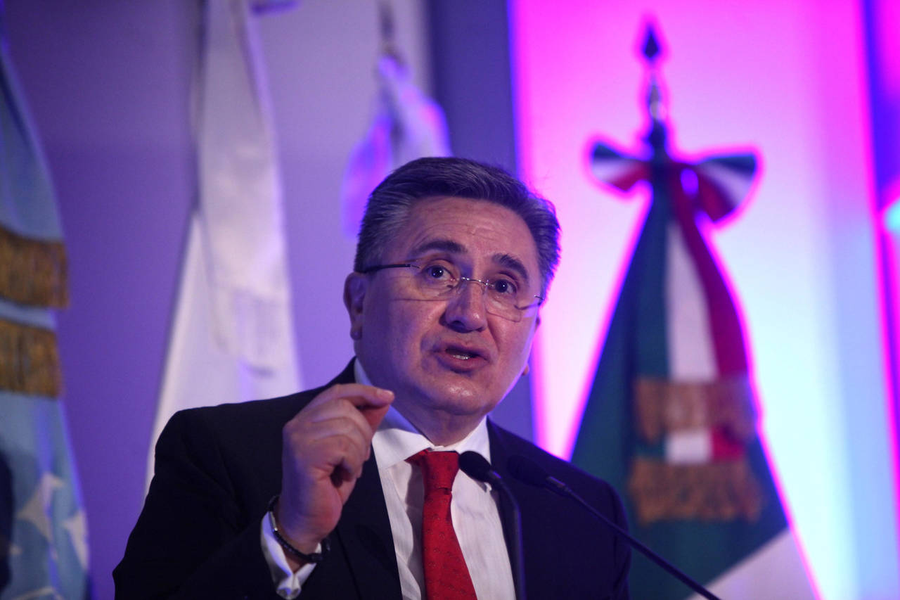 Derechos. Luis Raúl González Pérez reconoció que México atraviesa por una grave crisis.