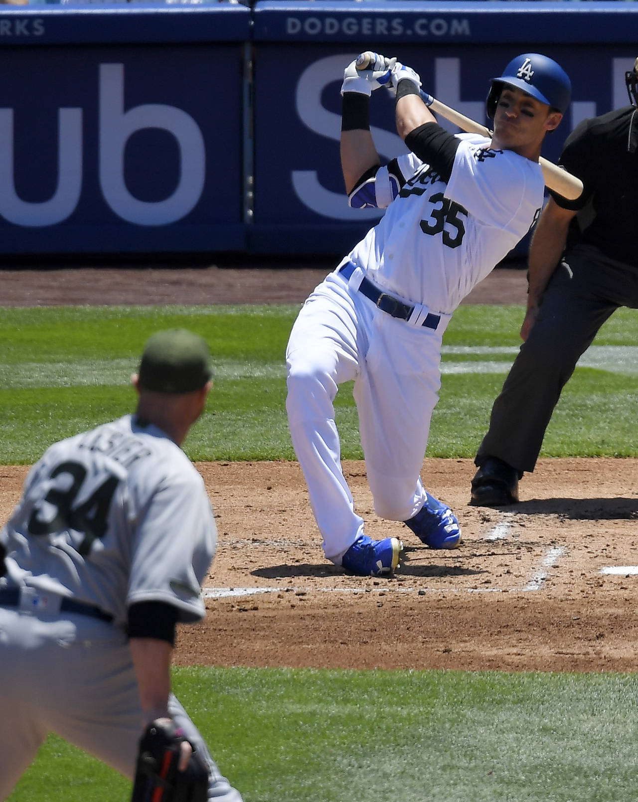 Cody Bellinger pegó un jonrón y produjo tres carreras en el juego. (AP)