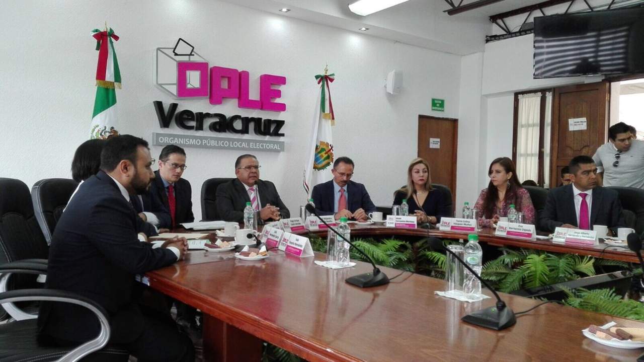 El consejero presidente del Organismo Público Local Electoral (OPLE), José Alejandro Bonilla Bonilla, informó que por ley deben reimprimirse y las que tenían error destruirse. (TWITTER)