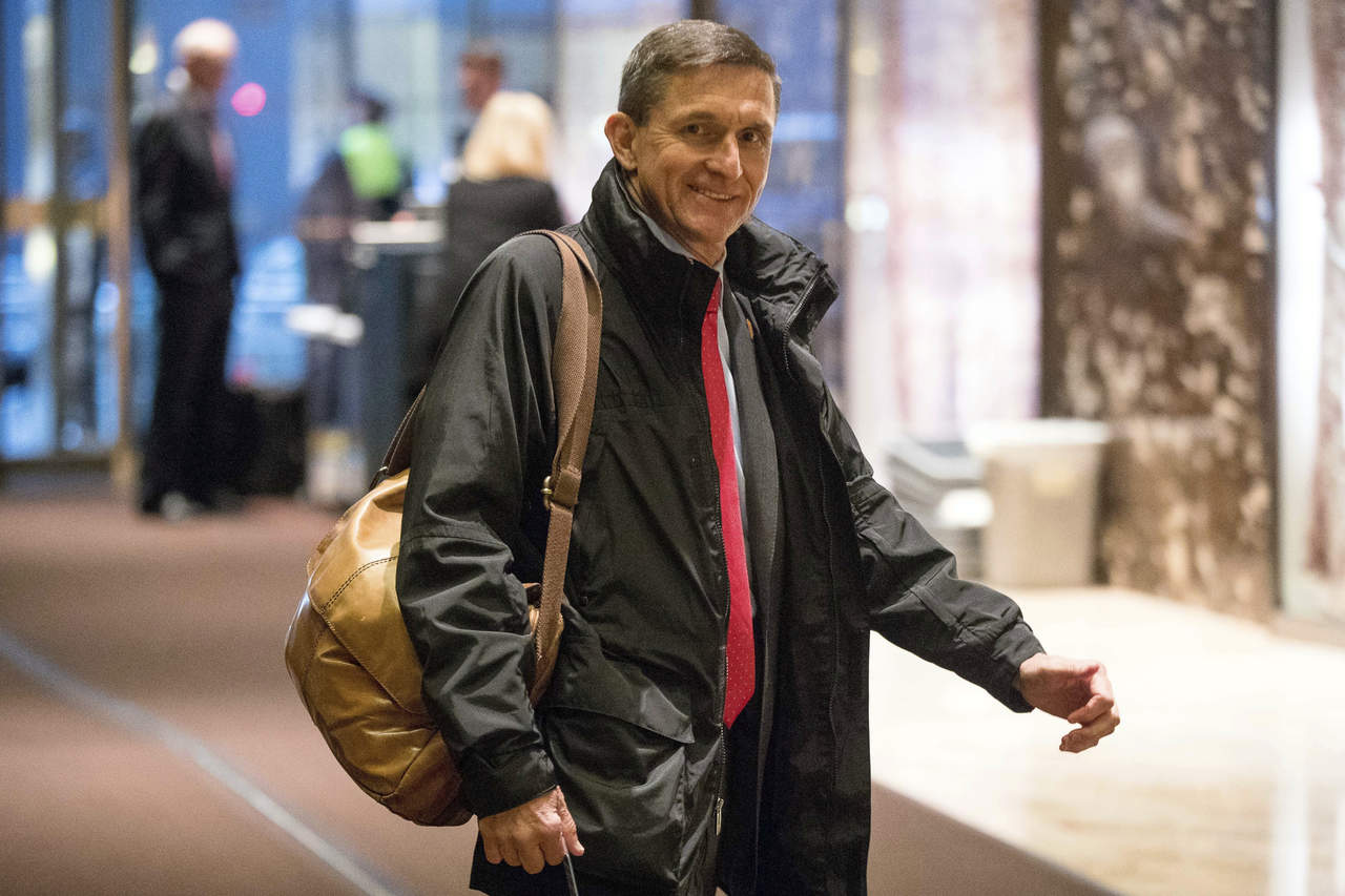 Inicialmente, Flynn se había negado a cooperar con el comité de Inteligencia del Senado que investiga los presuntos vínculos con Rusia del equipo de la campaña electoral de Trump. (AP)