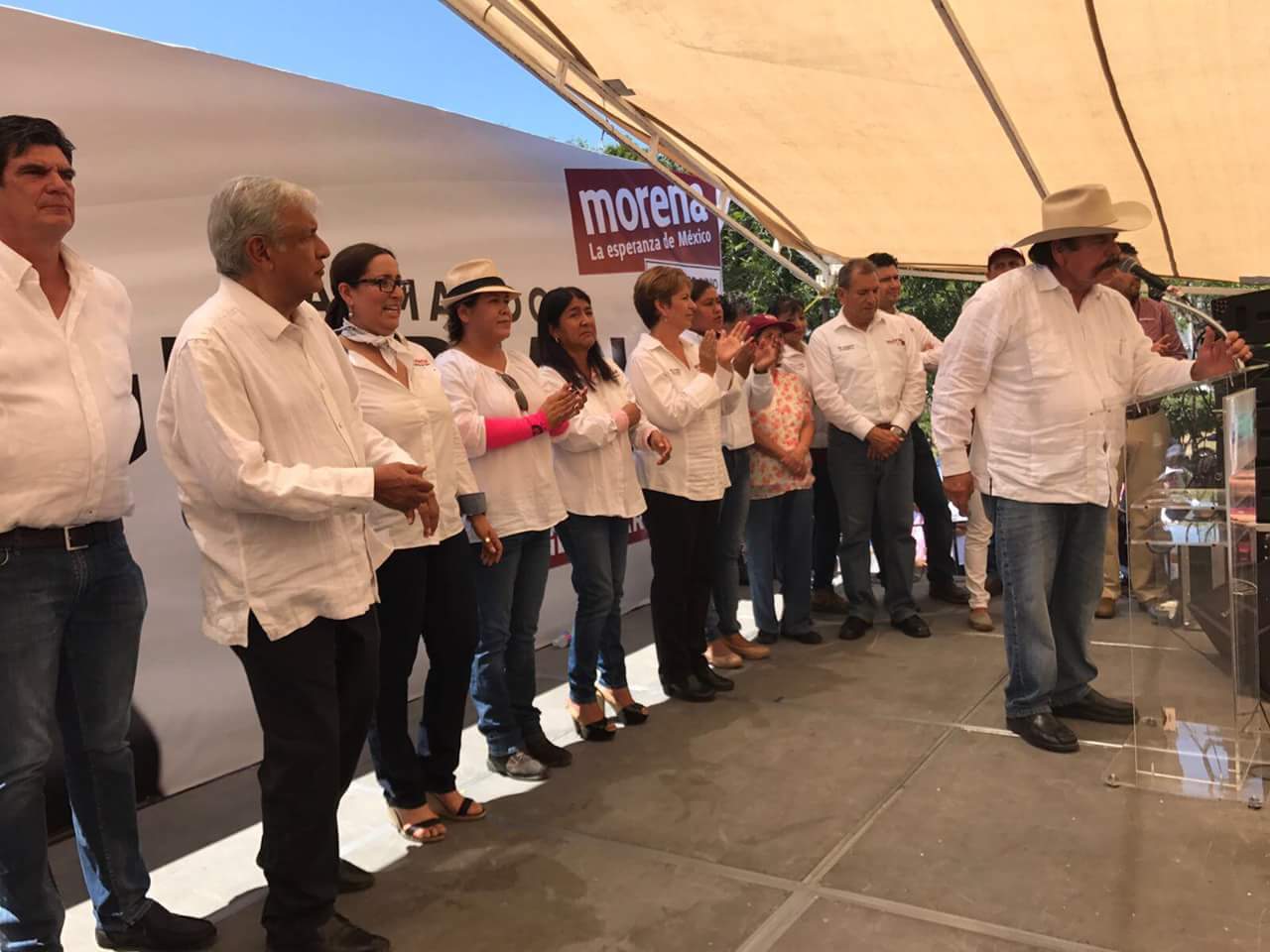 Andrés Manuel aseguró que Morena ganará el Estado de México y Coahuila y que dará un ejemplo de buen gobierno. (EL SIGLO COAHUILA)